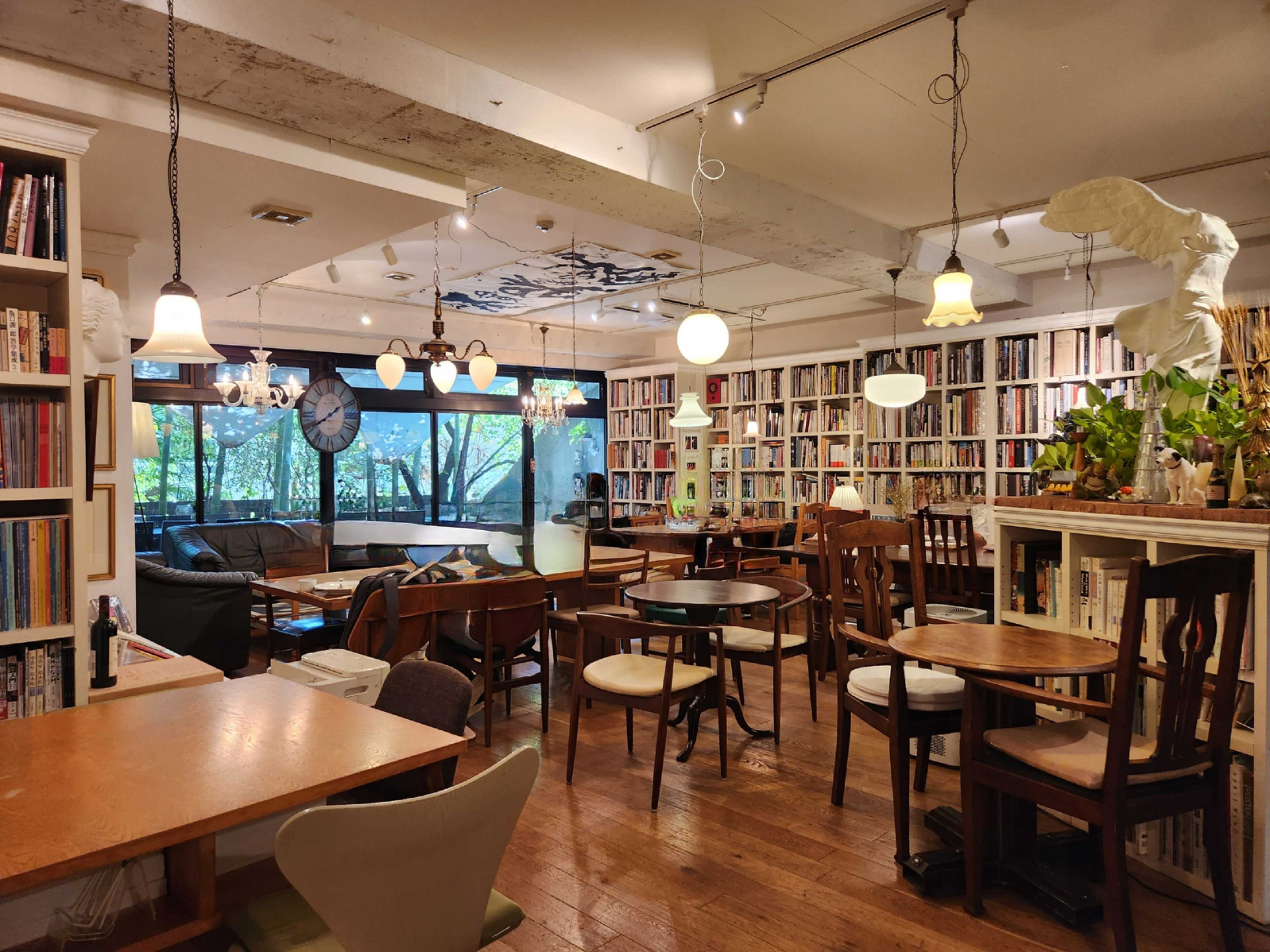 東京・御茶ノ水「ESPACE BIBLIO(エスパス ビブリオ)」
