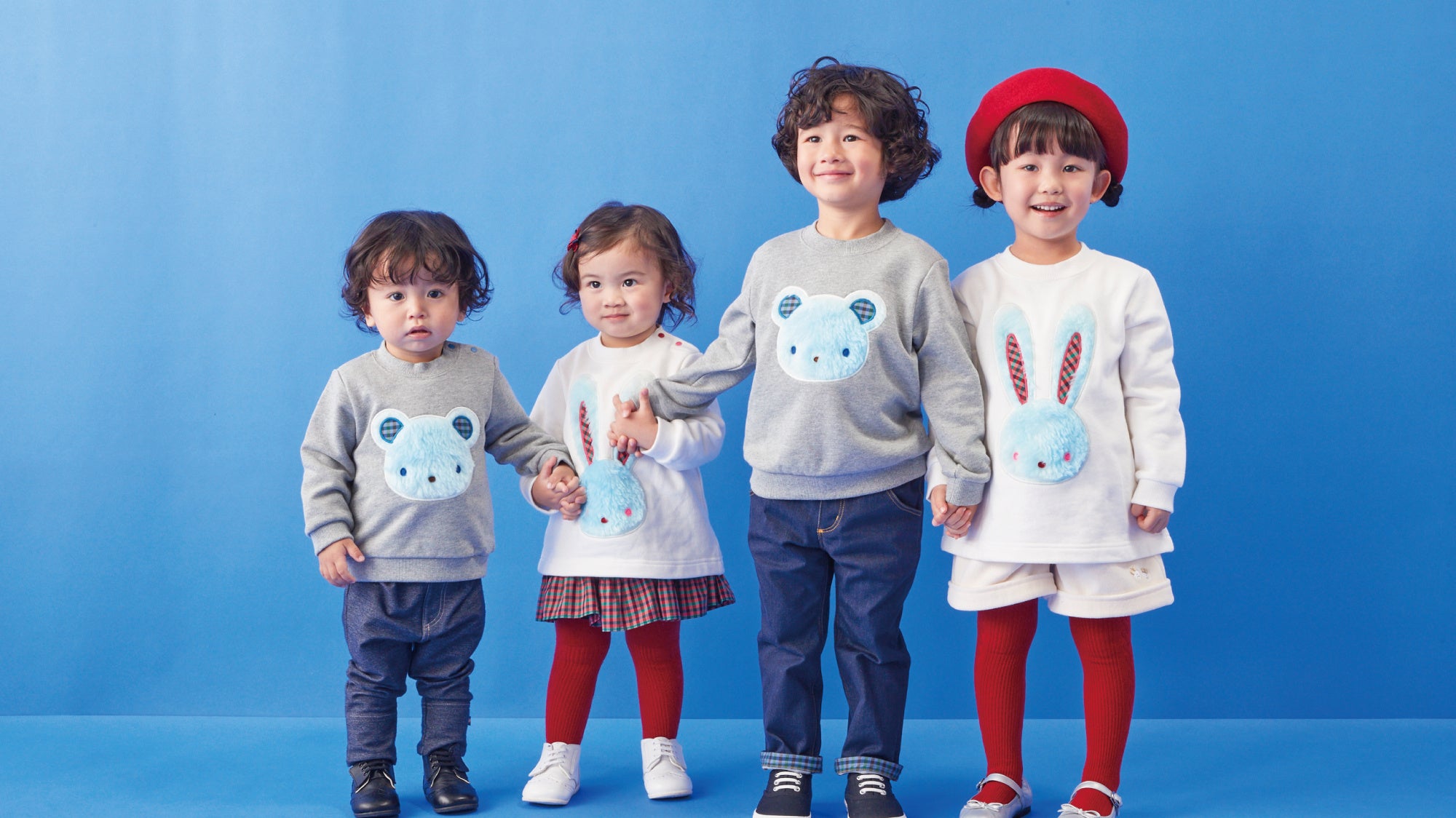 ANREALAGE×familiar天候や場所によって複数の表情が楽しめる新たな