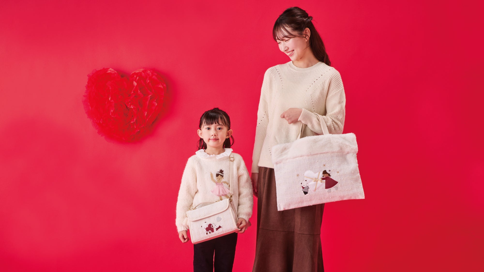 ファミリア「Christmas Collection 2025」ホワイトクリスマスがテーマ