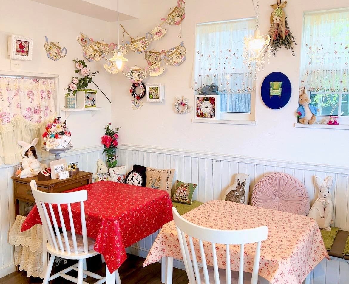 兵庫・西宮のフラワーカフェでアリスのティーパーティー!メルヘンチックなゆめかわスイーツが登場 兵庫・西宮のフラワーカフェでアリスのティーパーティー!メルヘンチックなゆめかわスイーツが登場