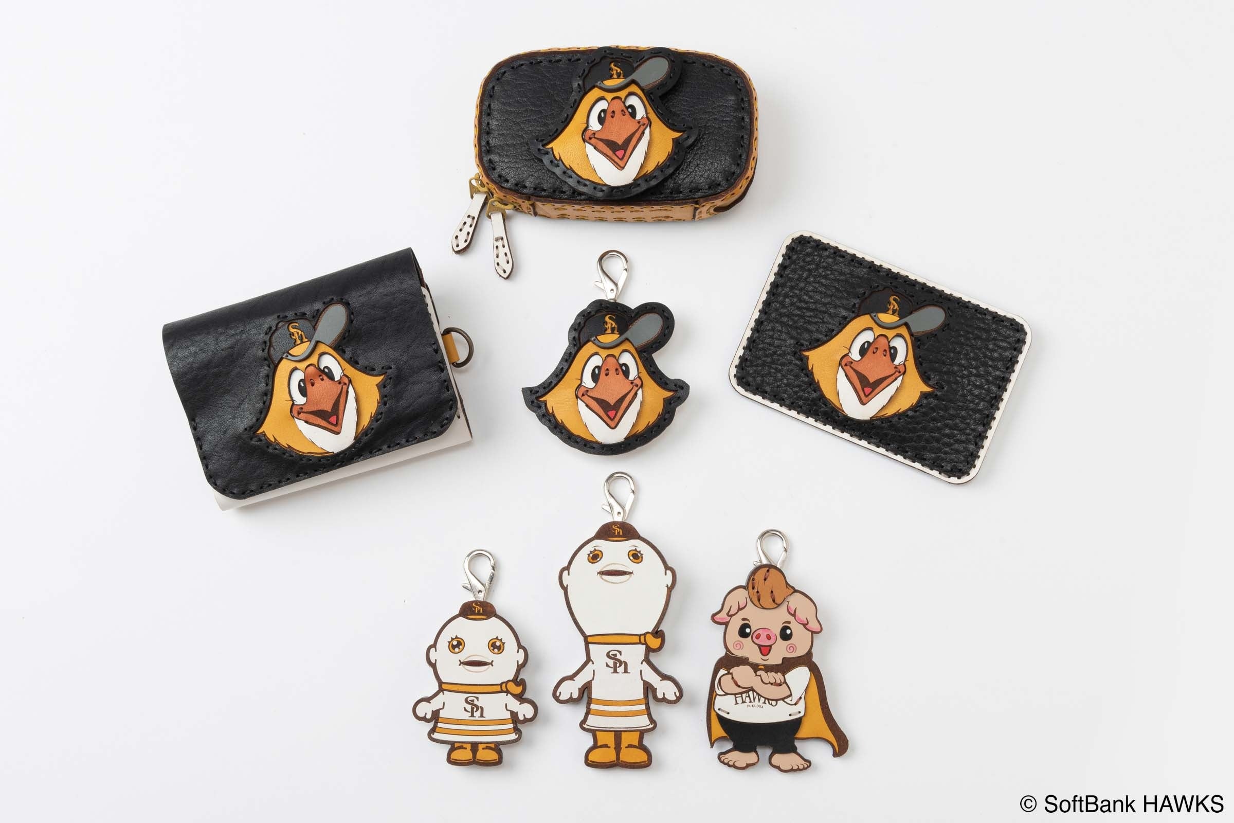 プロ野球球団「福岡ソフトバンクホークス」と OJAGA DESIGN とのコラボレーションによる 新作レザーアイテムの登場です