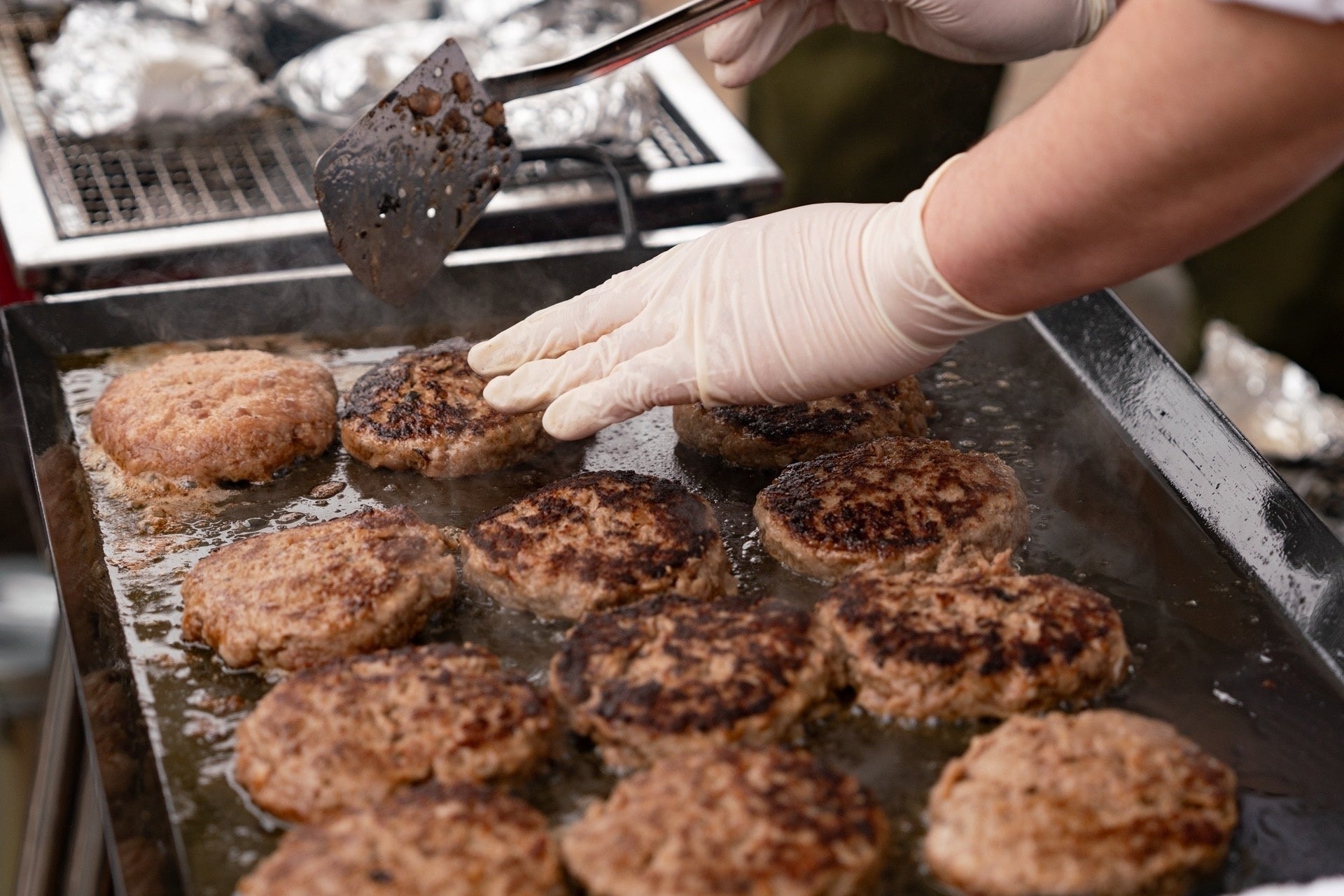 【キッチン俊貴】松阪肉炭火焼きハンバーグ