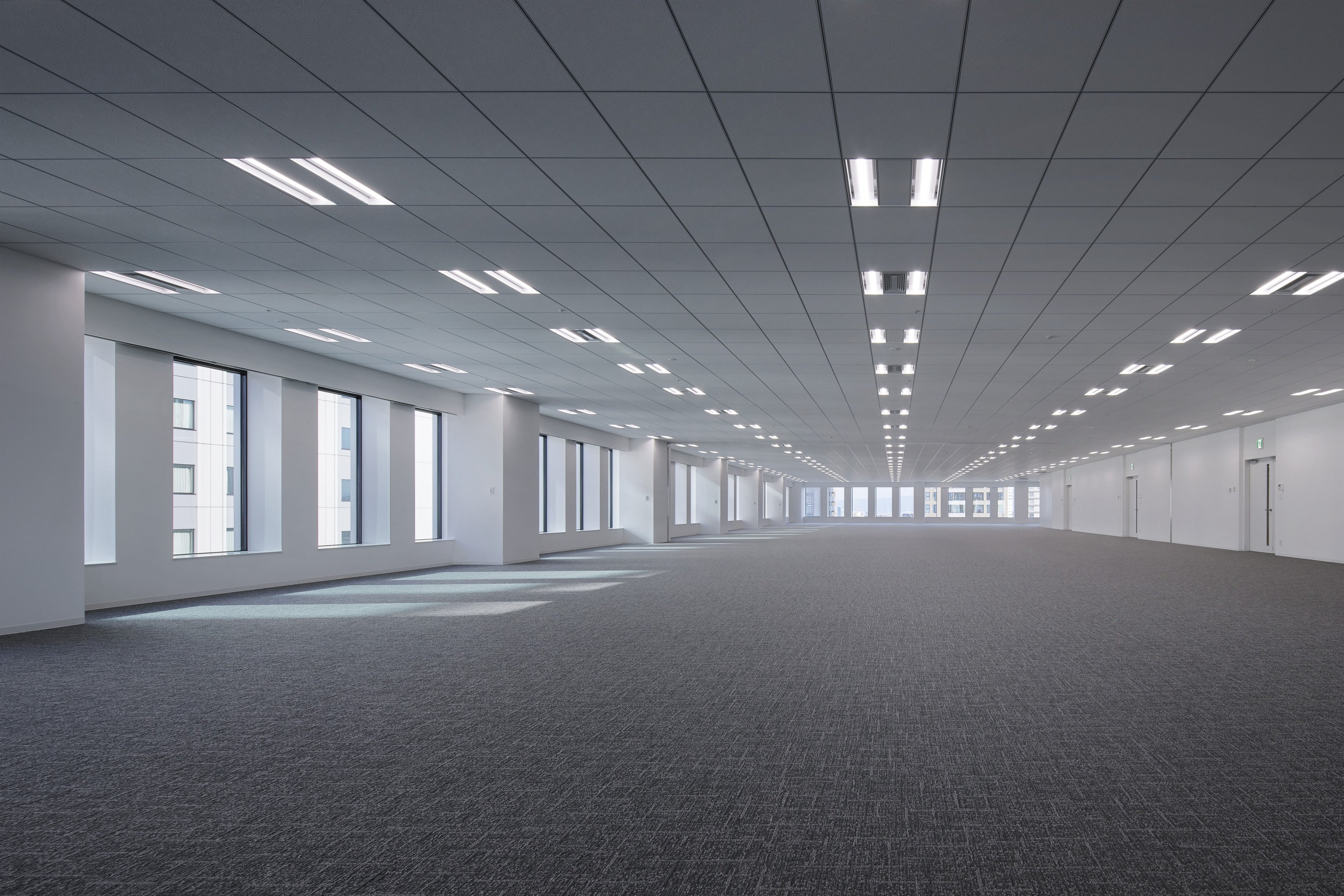 オフィス基準階（高層フロア）