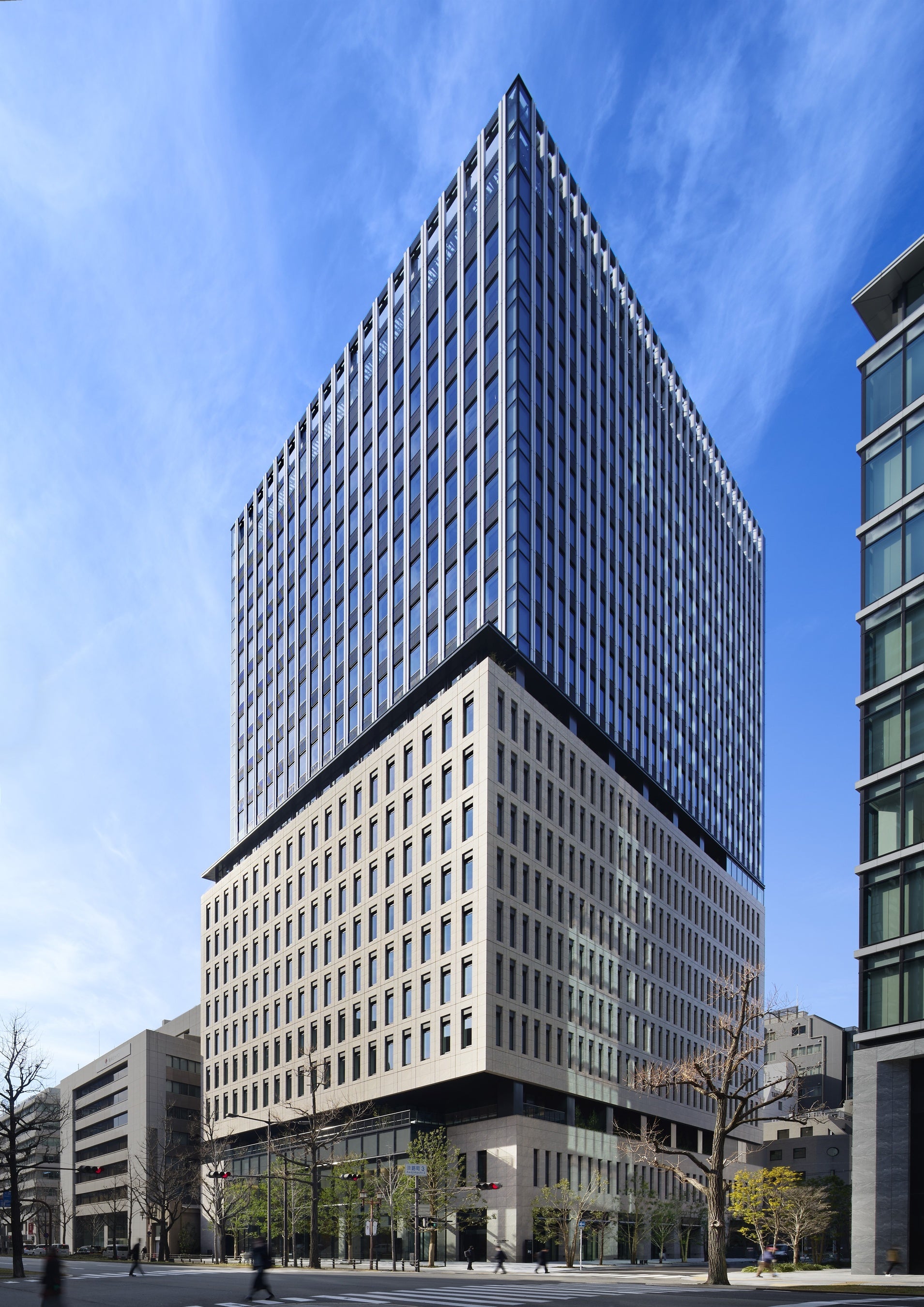 関西最高水準のウェルネスオフィス「アーバンネット御堂筋ビル」竣工