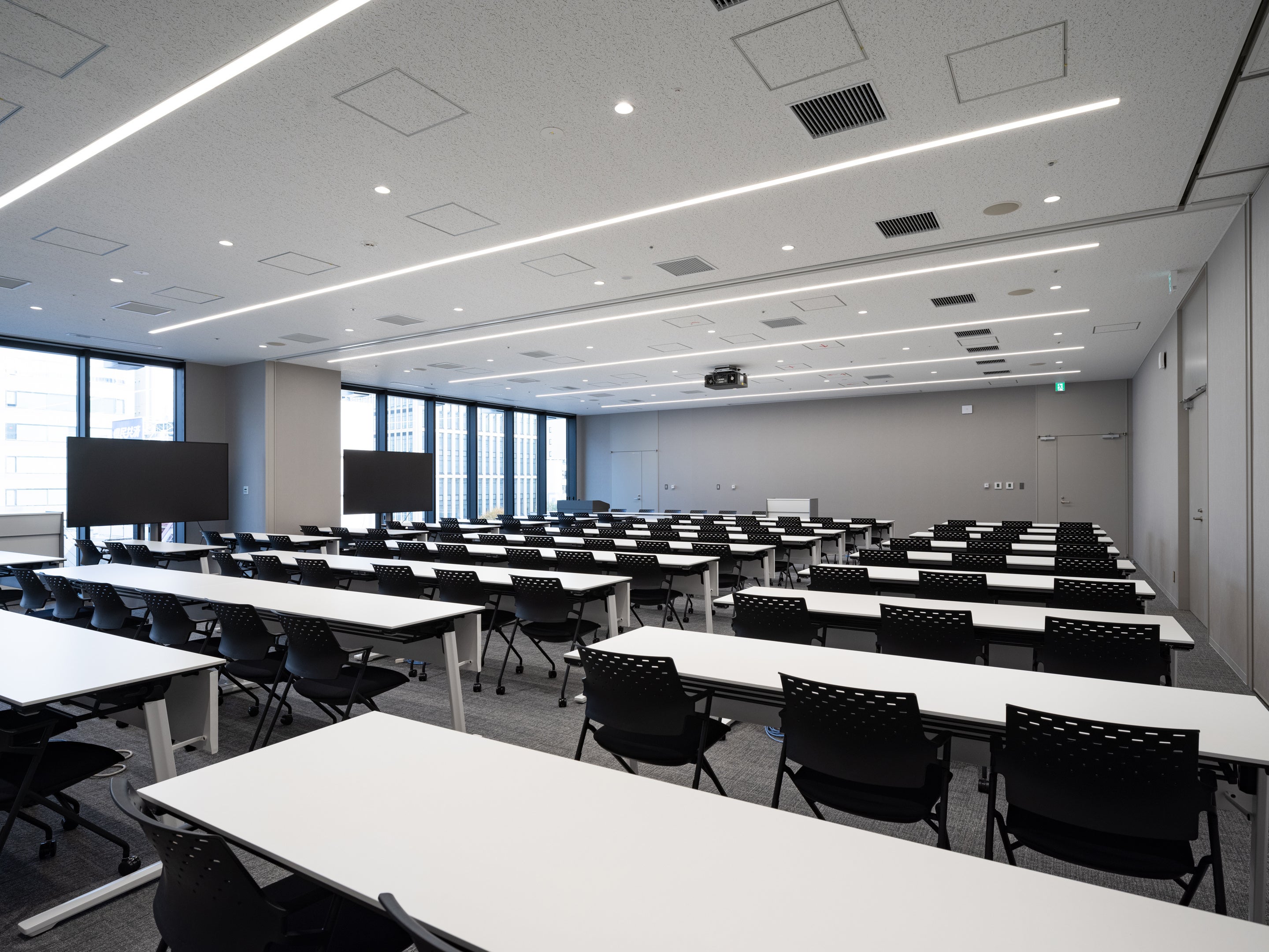 4階　カンファレンス