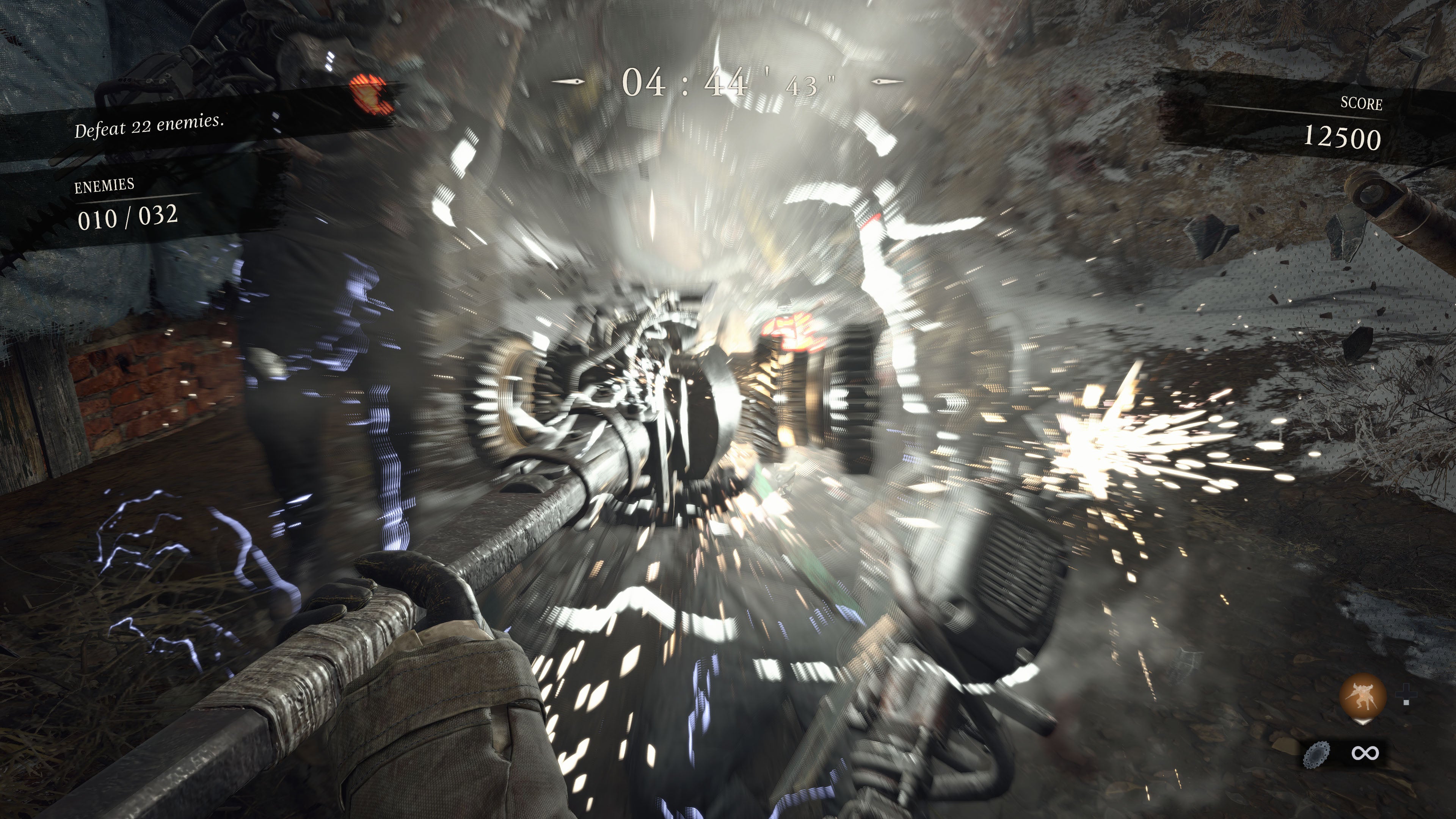 ハイゼンベルクの主武装となる大槌は、振り回して敵を攻撃することで電気を溜めてゆく。 充分に電気を溜めて叩きつければ、強力な電撃で周囲の敵を攻撃することができる。