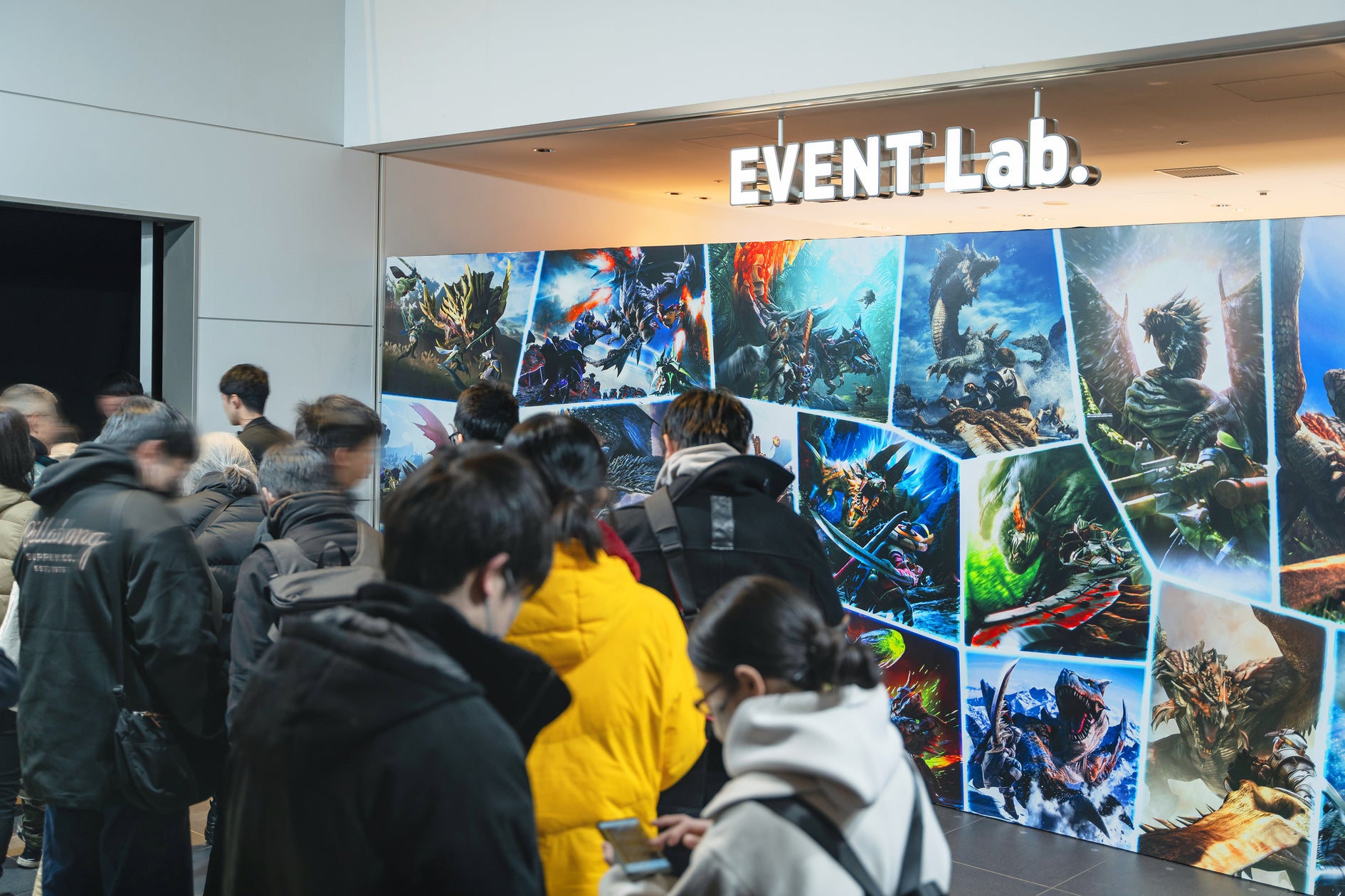 西野七瀬登場!モンハン20周年大狩猟展大阪開催!AR体験も 西野七瀬登場!モンハン20周年大狩猟展大阪開催!AR体験も