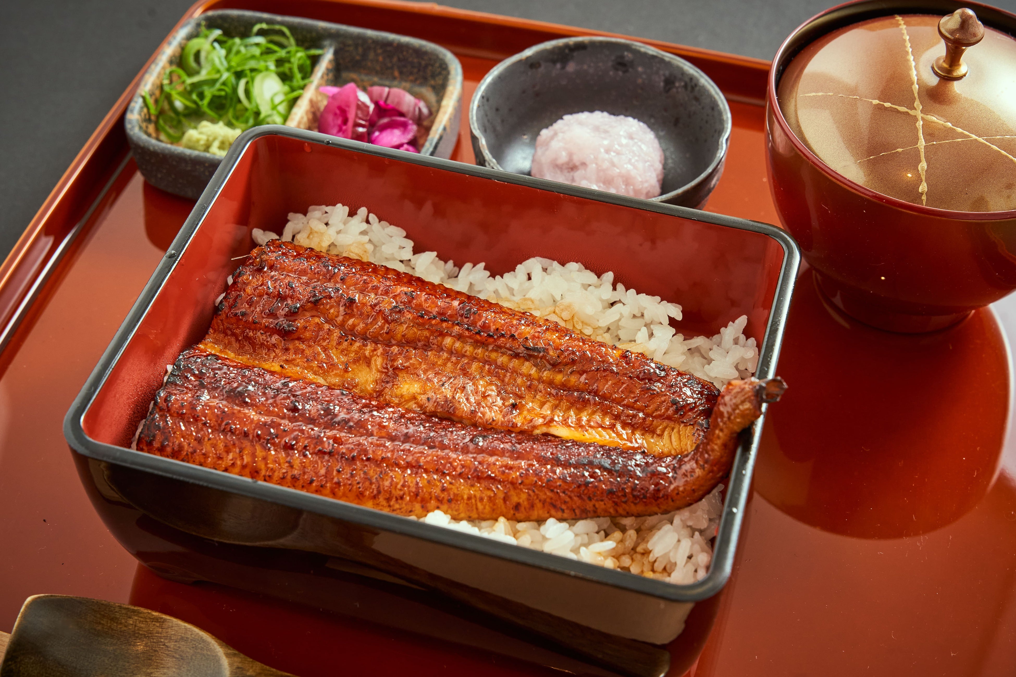 希々花重（並）1500円(税込)　オープン記念1月8日~10日の3日間は1000円（税込）