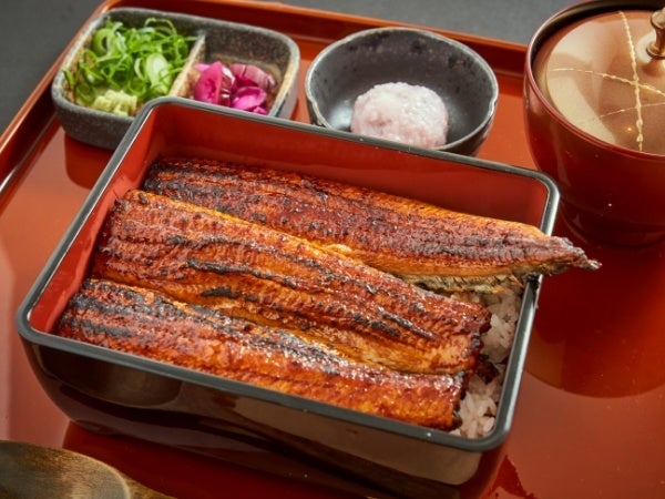 【希々花重】（並）1,500円（上）2,100円 ※画像は上