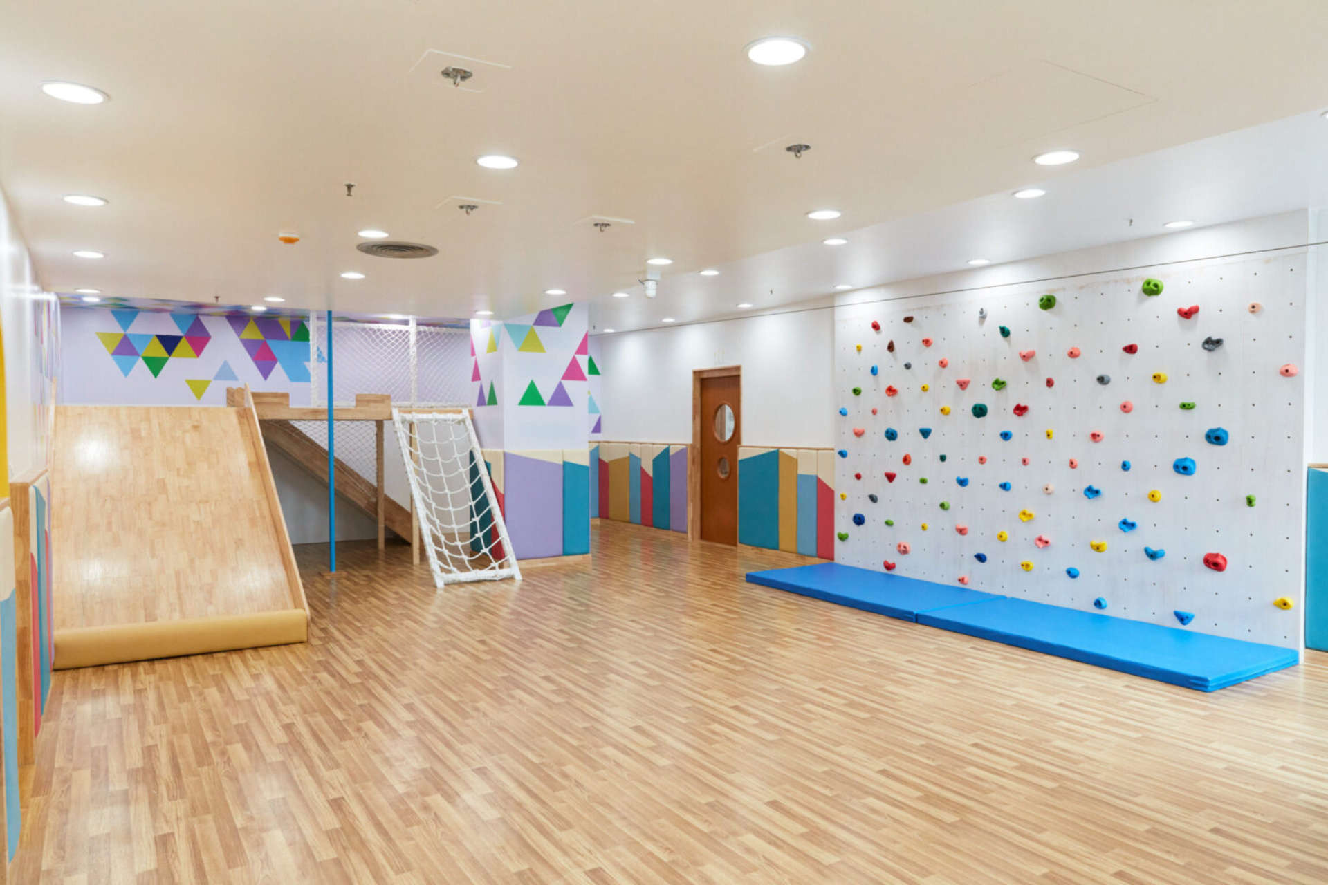 プロンポン園：2023年4月に改装したプレイグラウンド