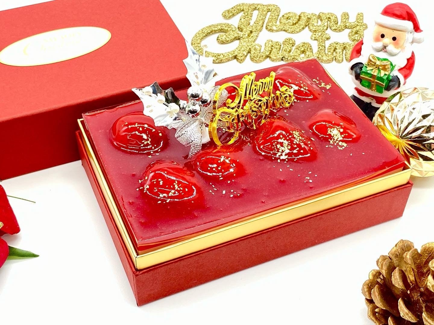 【シルキーティラミスプレミアム　ストロベリーノエル】