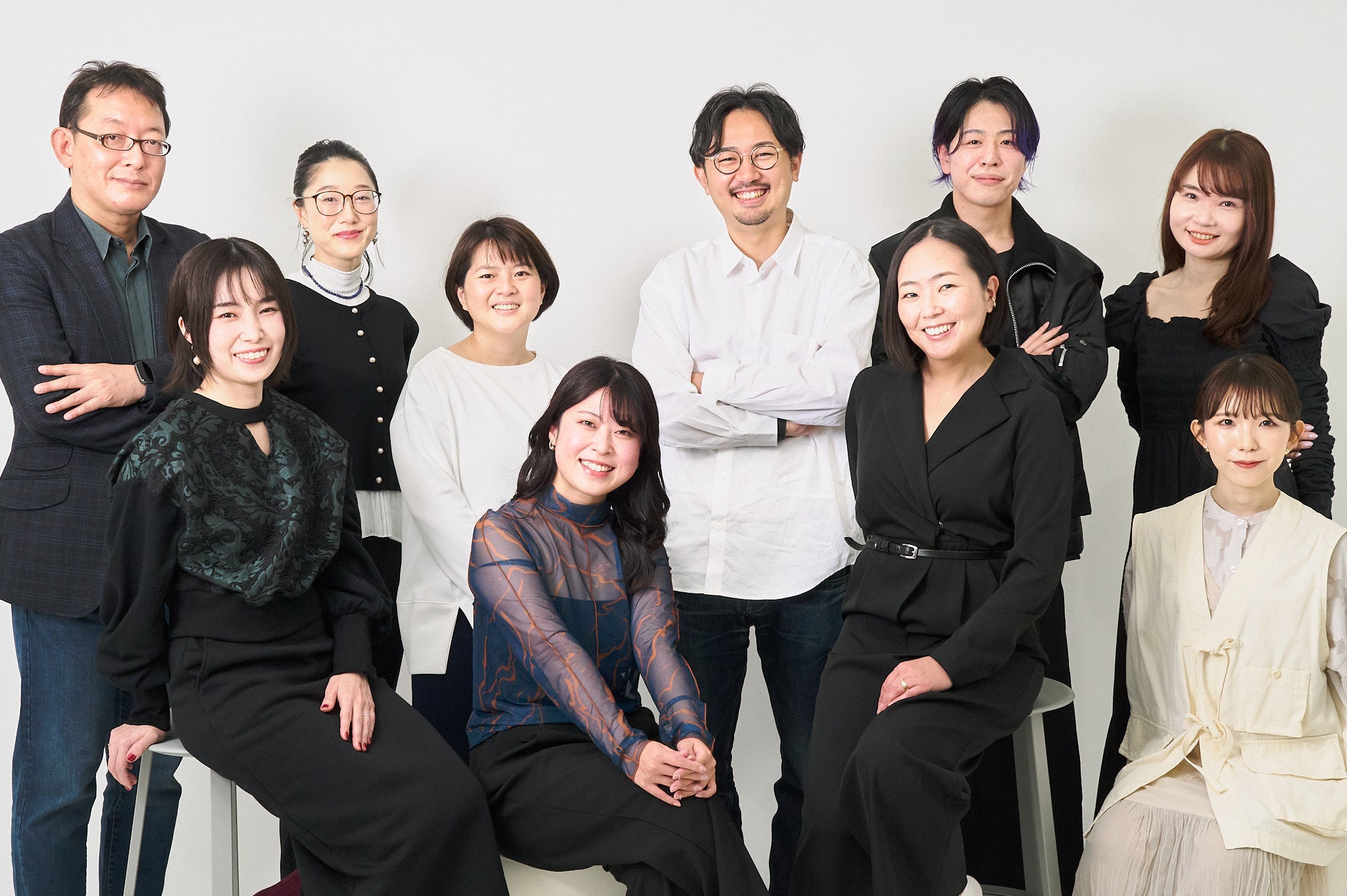 左より、経営戦略／ロジスティクス米谷崇、ロジスティクス酒井恭子、デザイナー大浜原子、商品開発／営業 関羽美、執行役員 山之口優、代表取締役CEO 毛利源太、フードディレクター池田真理子、デジタルマーケティング／CS菅原基幹、PR田山慶子、編集／PM有賀歩美