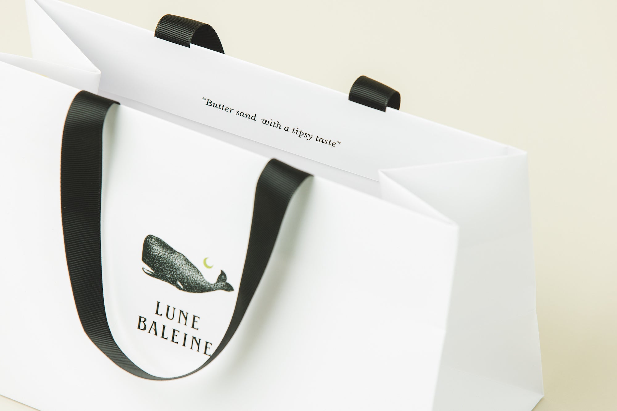 ショッピングバッグ（オモテ面）