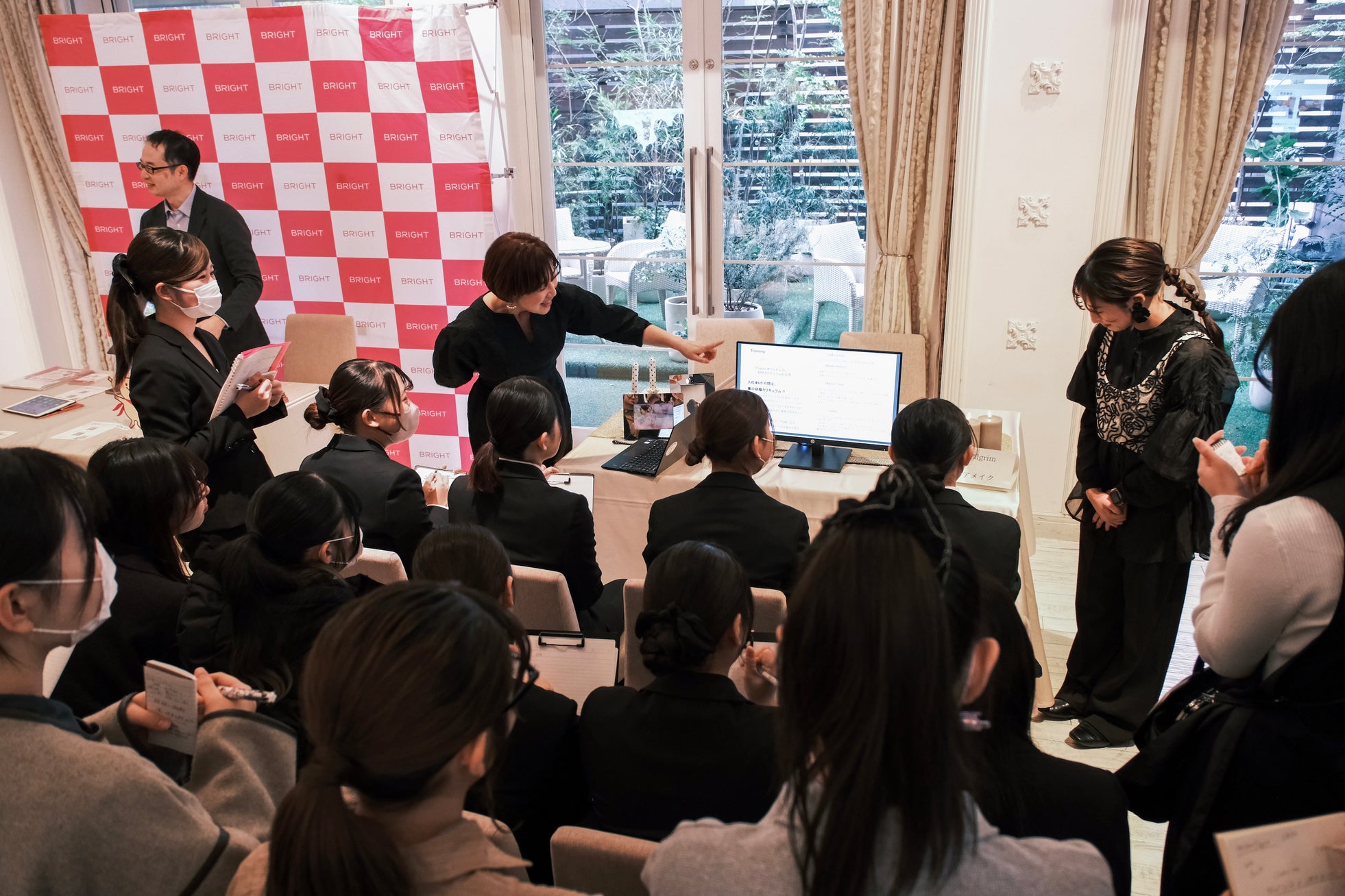 ウェディング業界の未来を担う人材発掘へ 業界の人材不足解消、安心して結婚式を上げ続けれる地域を目的に愛知ウェディング協議会による3回目の合同企業説明会を実施