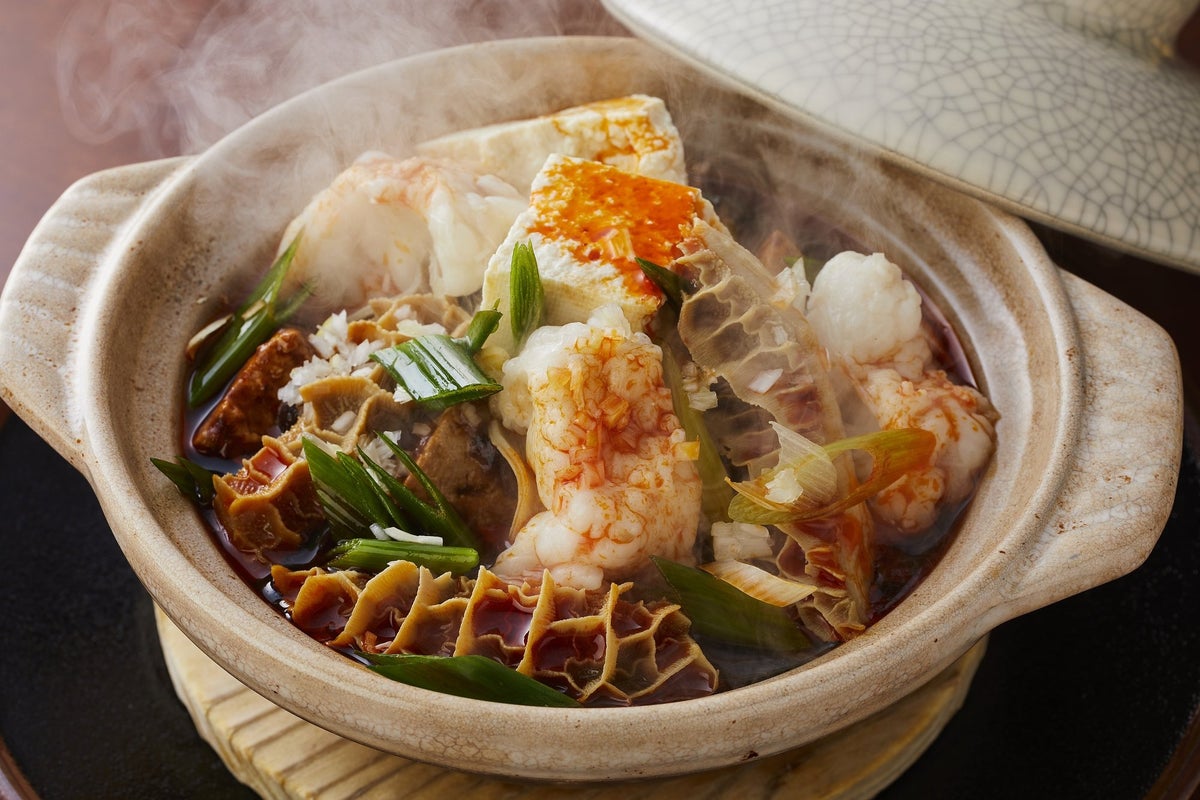 ホルモン土鍋 麻婆豆腐(1,900円)―中国料理「大湖苑」(ホテルプラザオーサカ)