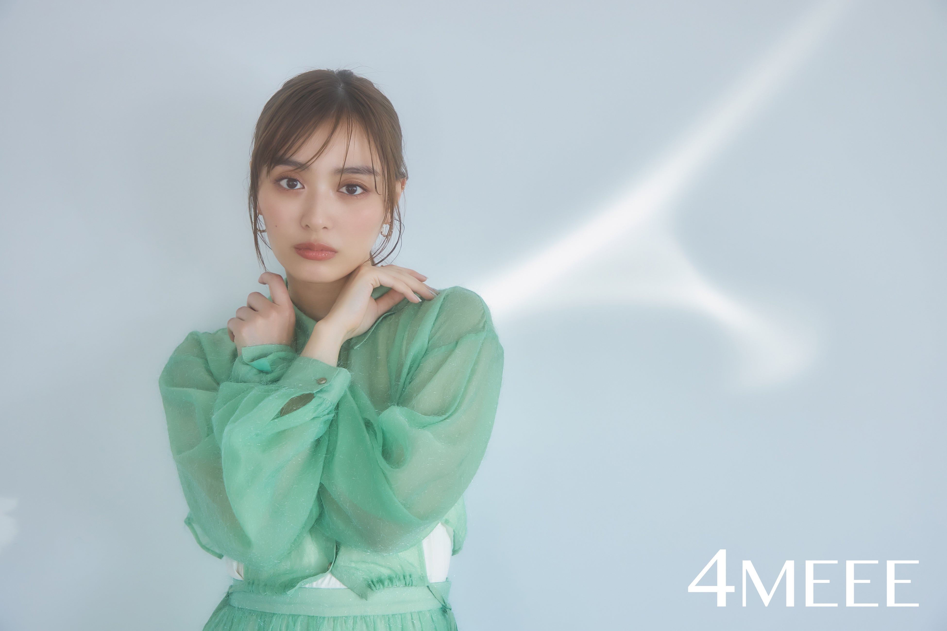 内田理央　PR タペストリー 内田理央だーりお (@rio_uchida) • Instagram photos and videos
