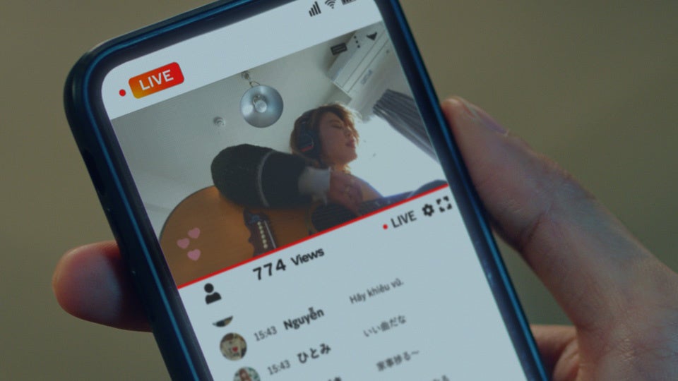 「コカ・コーラ」TVCM「魔法は、すぐそばにある。」篇CMカット