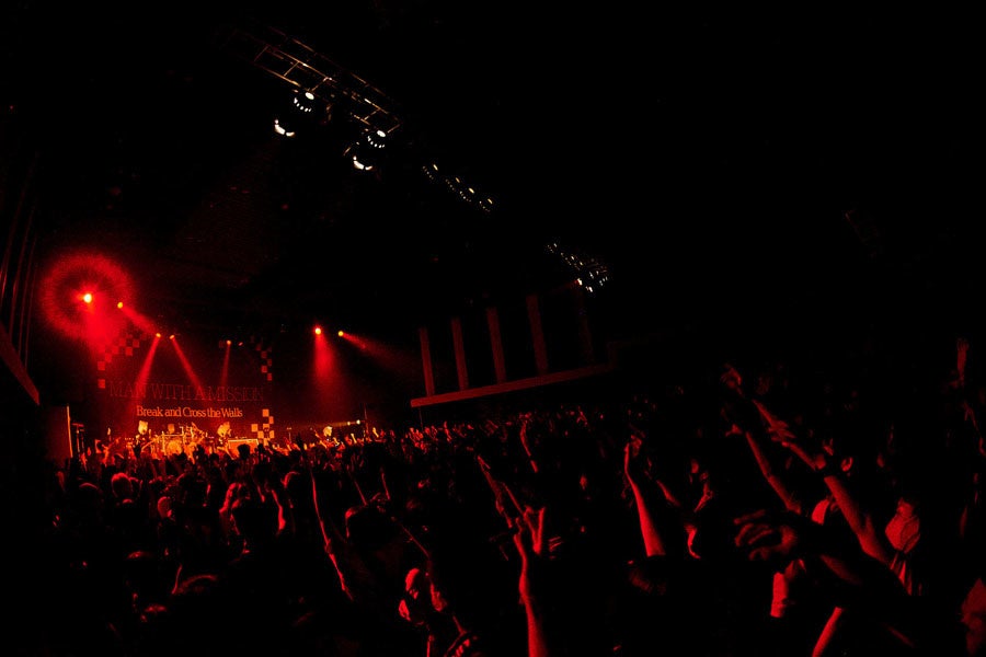 MAN WITH A MISSION 撮影：酒井ダイスケ