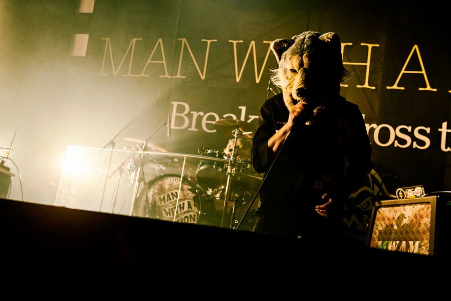 MAN WITH A MISSION 撮影：酒井ダイスケ