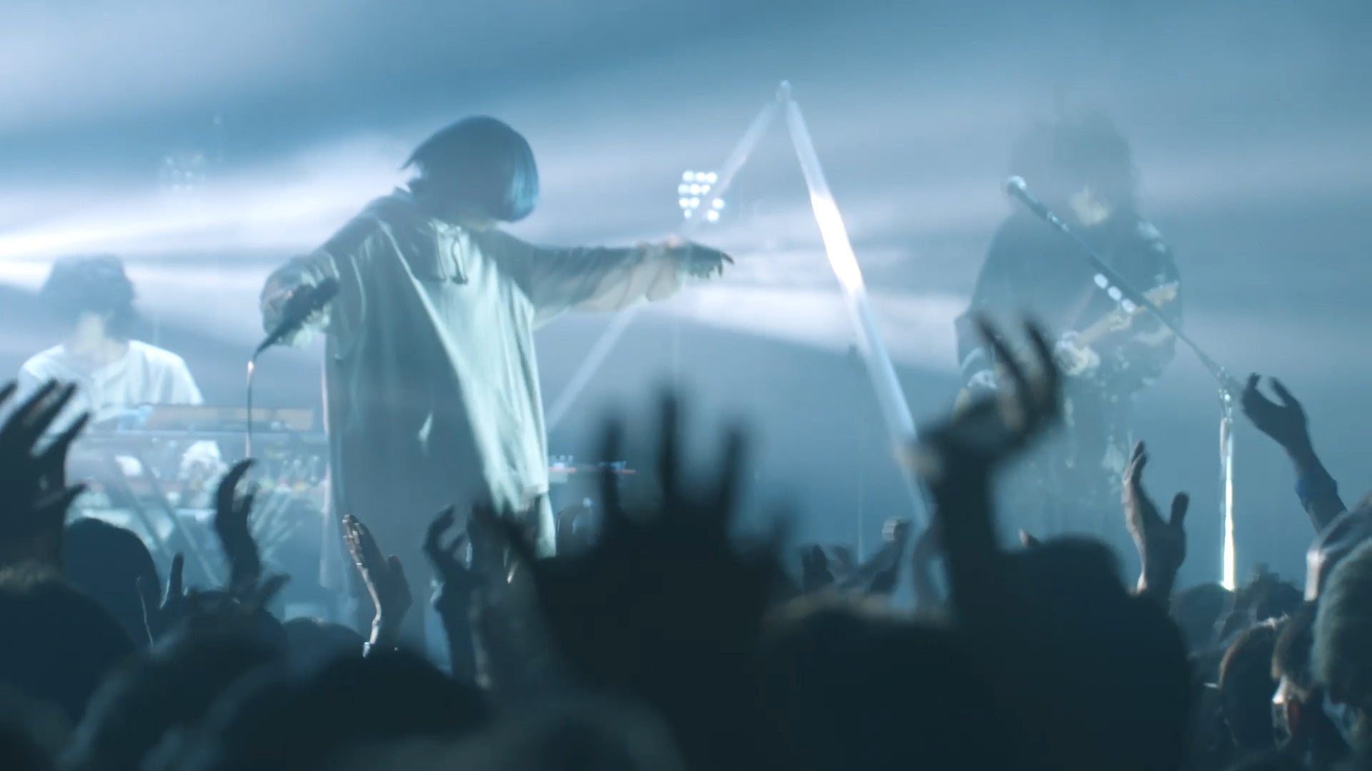 Yama 新曲 色彩 ライブ映像公開 株式会社ソニー ミュージックレーベルズのプレスリリース Yama 新曲 色彩 ライブ映像公開 株式会社ソニー ミュージックレーベルズのプレスリリース