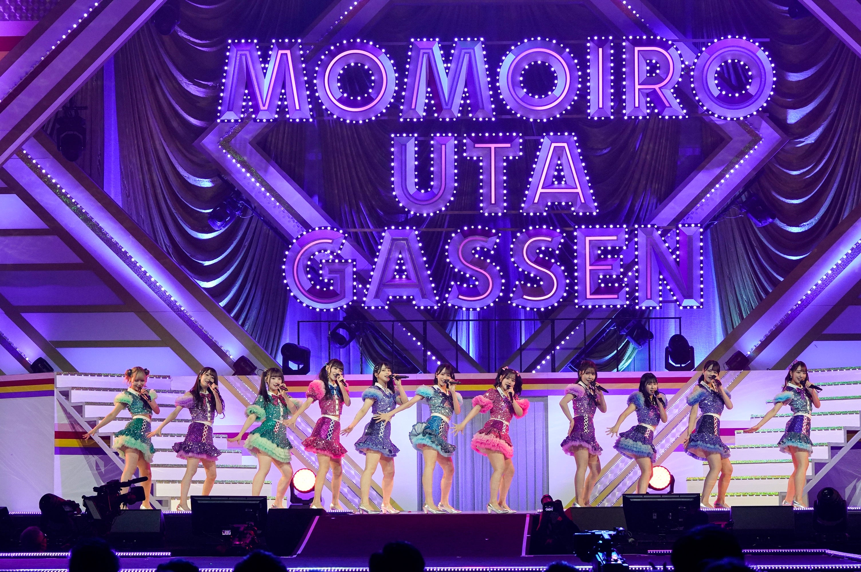 指原莉乃 卒業コンサート 新体感ライブ　限定生写真 02 指原莉乃卒コン「新体感ライブ」でマルチアングル独占生配信