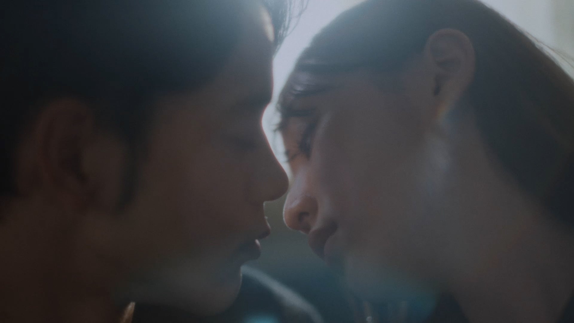 「恋」ミュージックビデオ サムネイル