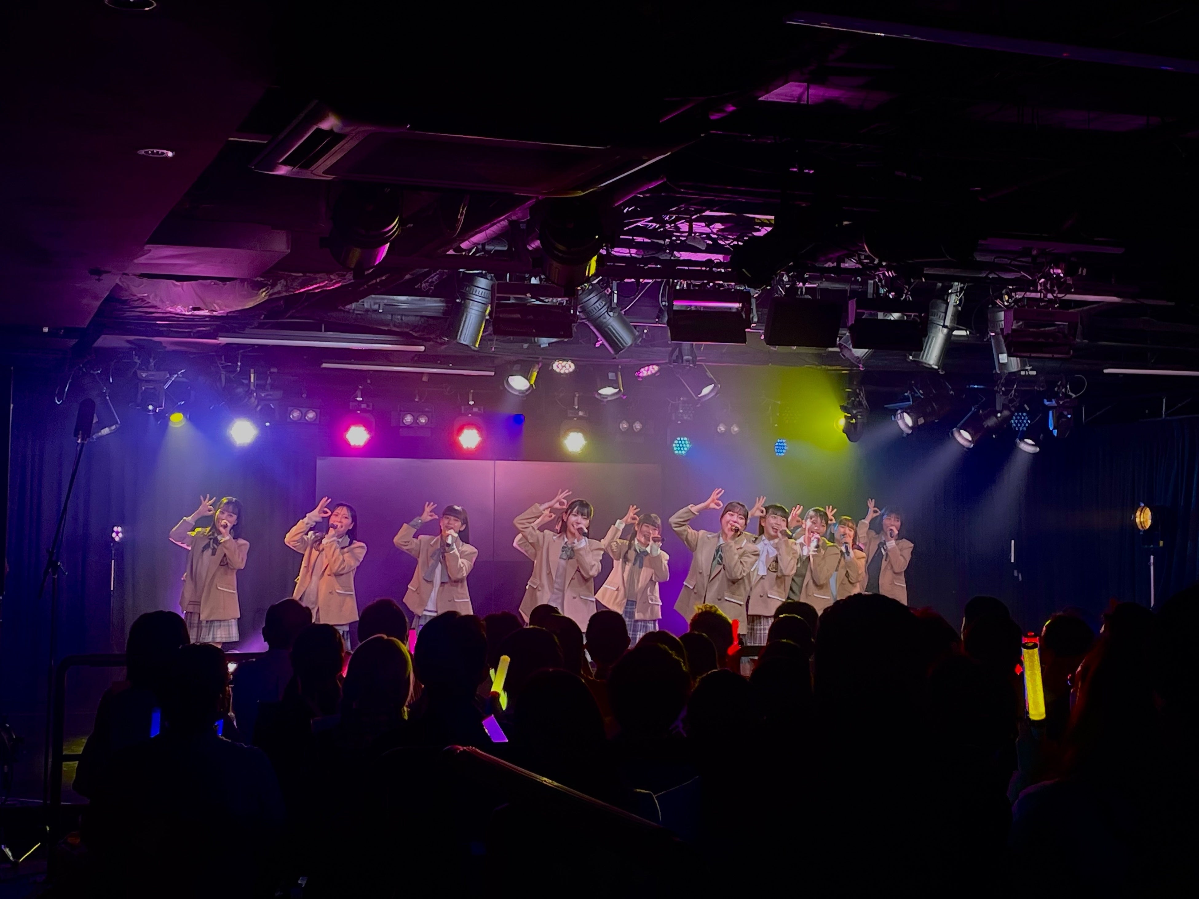 LOVE 13thシングル「この空がトリガー」発売を記念した、≒JOY初