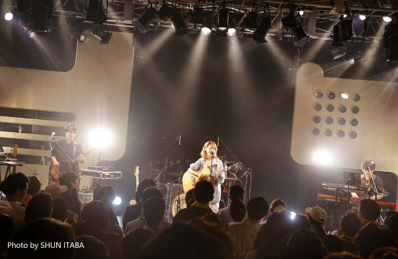 ロザリーナ　ワンマンライブ「ロザパーリーナイト」