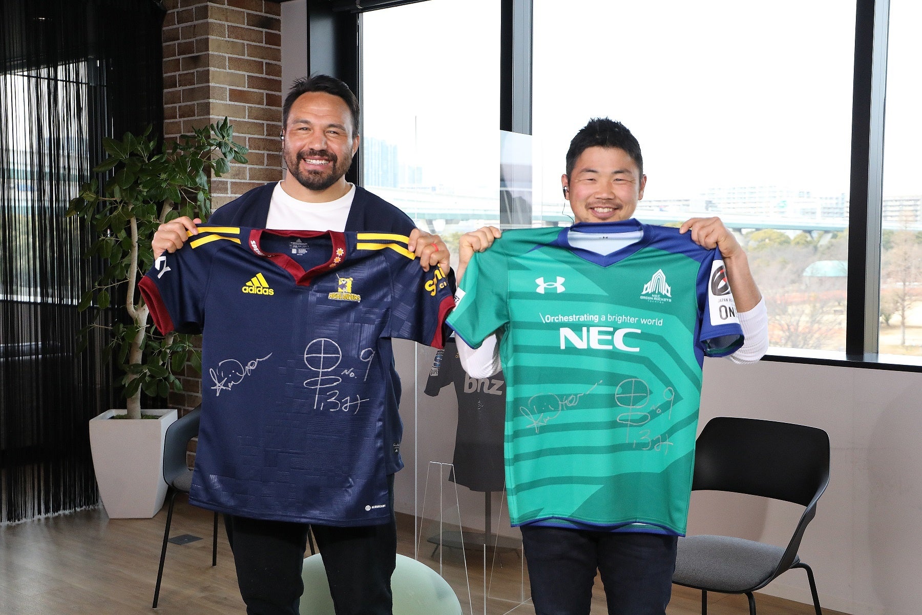 田中史朗とアッシュ・ディクソンのスペシャル対談が実現！