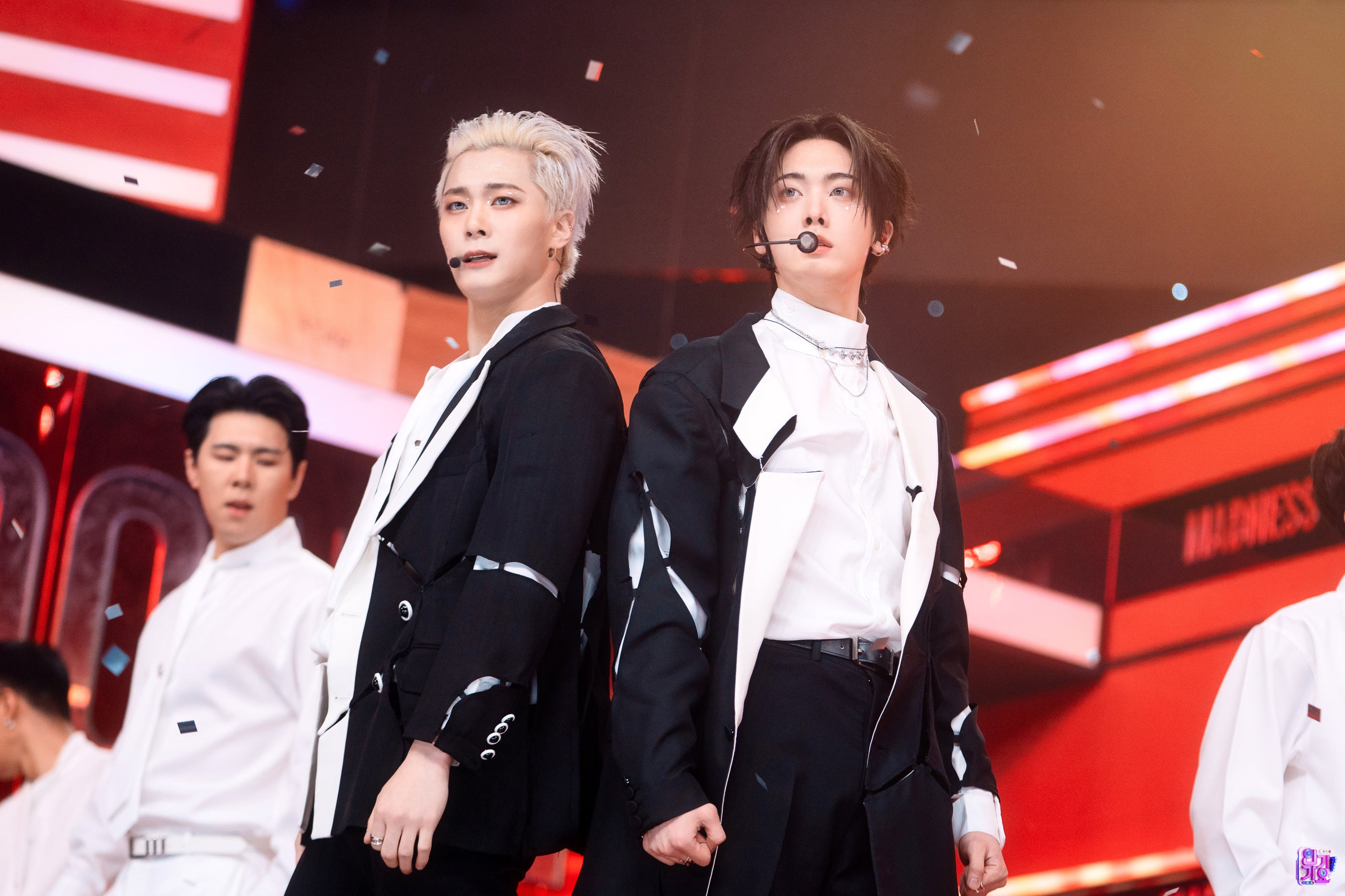 ムンビン＆サナ(ASTRO)