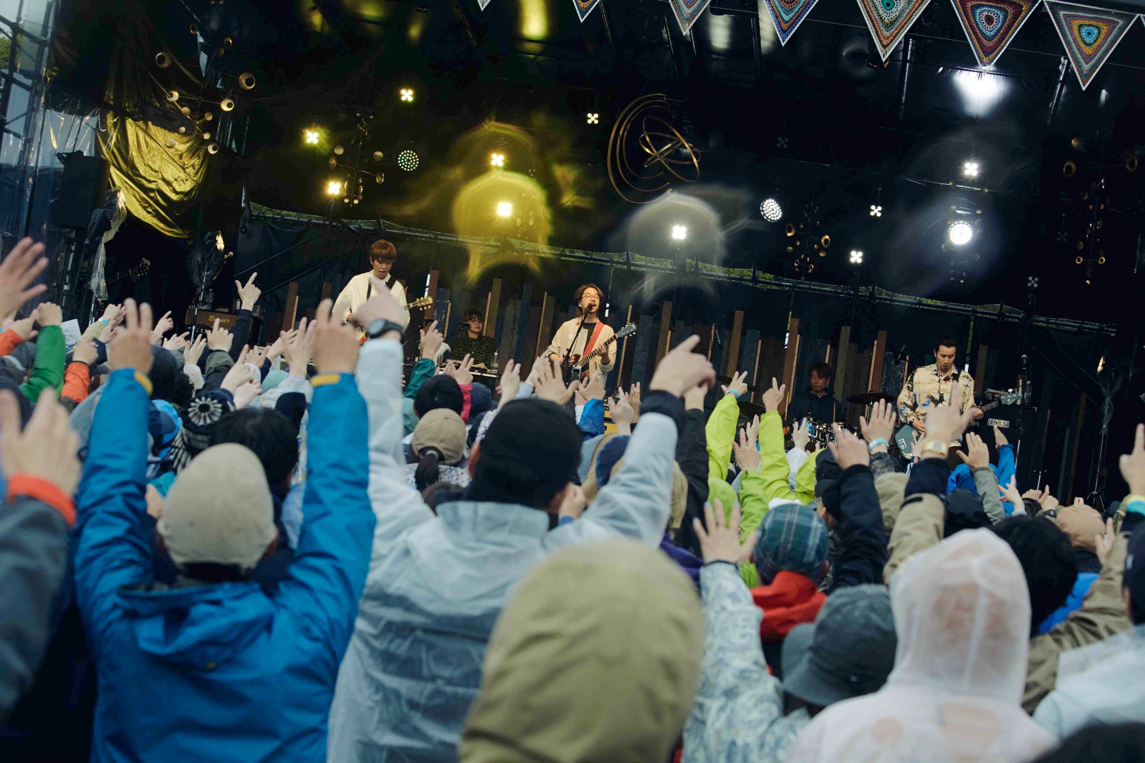 ASIAN KUNG-FU GENERATION