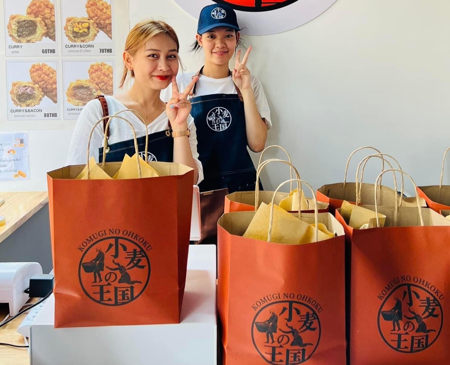 小麦の王国 バンコク店 クルー