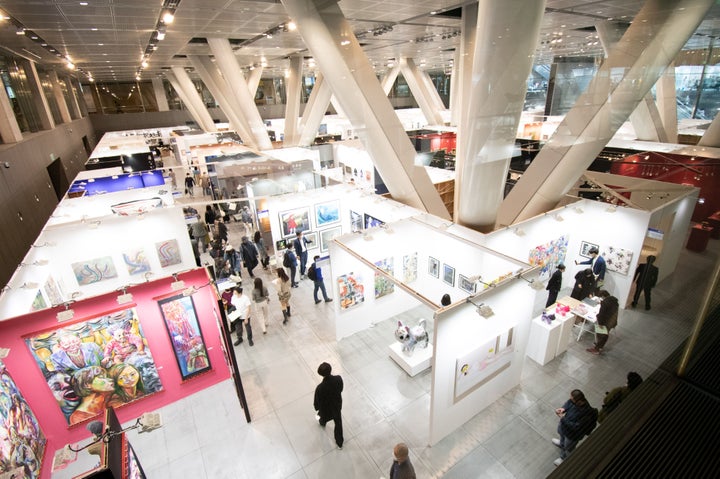 有楽町ウィンドウギャラリー2024:丸の内仲通りで現代アートを楽しむイベント開催 有楽町ウィンドウギャラリー2024:丸の内仲通りで現代アートを楽しむイベント開催