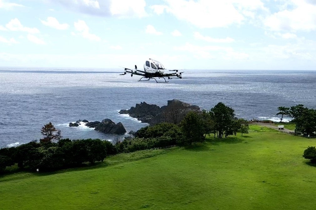 次世代空モビリティ「空飛ぶクルマ」が和歌山県、宮城県の空を飛行!