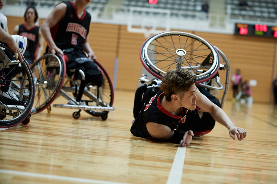 車いすバスケ 東京パラリンピック銀メダリストの古澤拓也が その半生を綴った 初のエッセイ本 発売 株式会社小学館のプレスリリース 車いすバスケ 東京パラリンピック銀メダリストの古澤拓也が その半生を綴った 初のエッセイ本 発売 株式会社小学館のプレスリリース