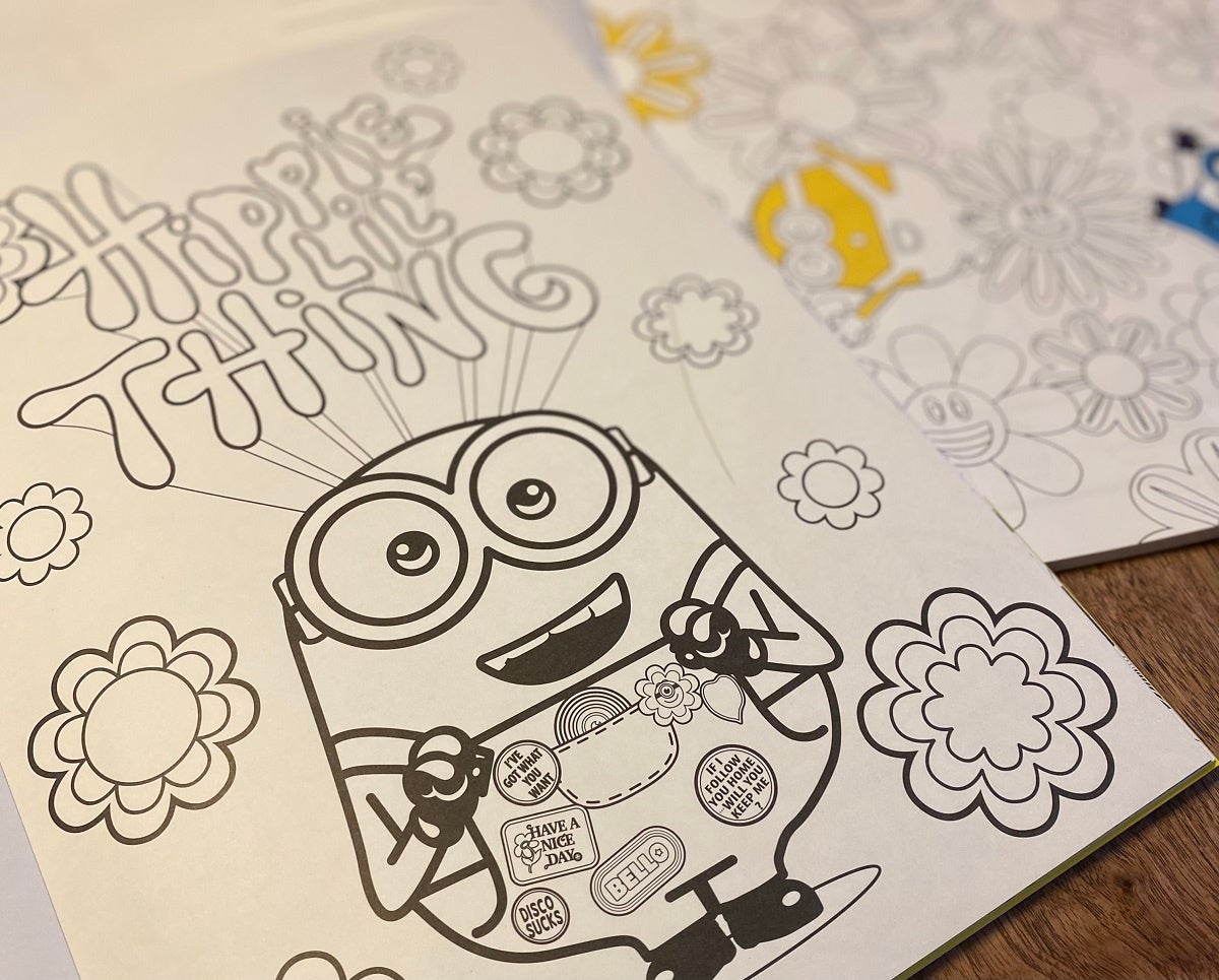 この夏はミニオンで大フィーバー 親子で楽しむ新感覚お絵描きスクラッチアート ぬりえ同時発売 株式会社小学館のプレスリリース この夏はミニオンで大フィーバー 親子で楽しむ新感覚お絵描きスクラッチアート ぬりえ同時発売 株式会社小学館のプレスリリース