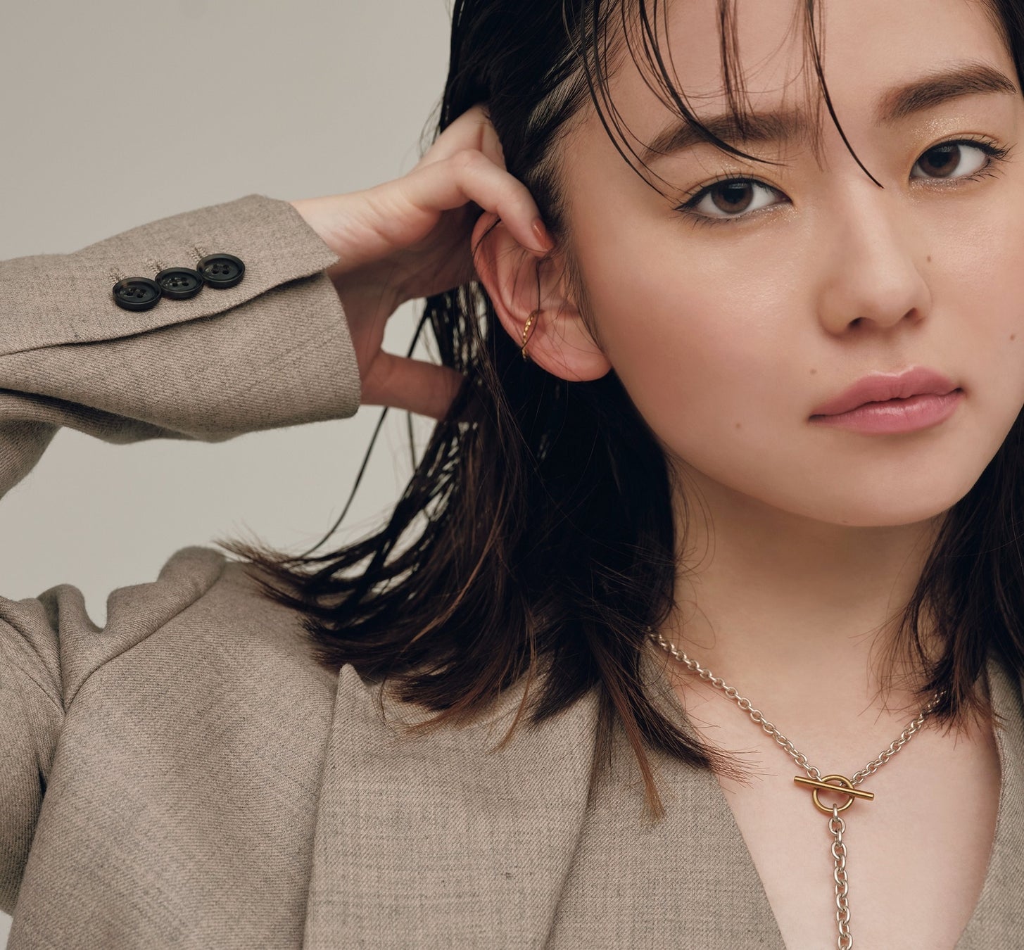 山田杏奈 笹本メイクで大人の女性に劇的ビフォーアフター 株式会社小学館のプレスリリース 山田杏奈 笹本メイクで大人の女性に劇的ビフォーアフター 株式会社小学館のプレスリリース