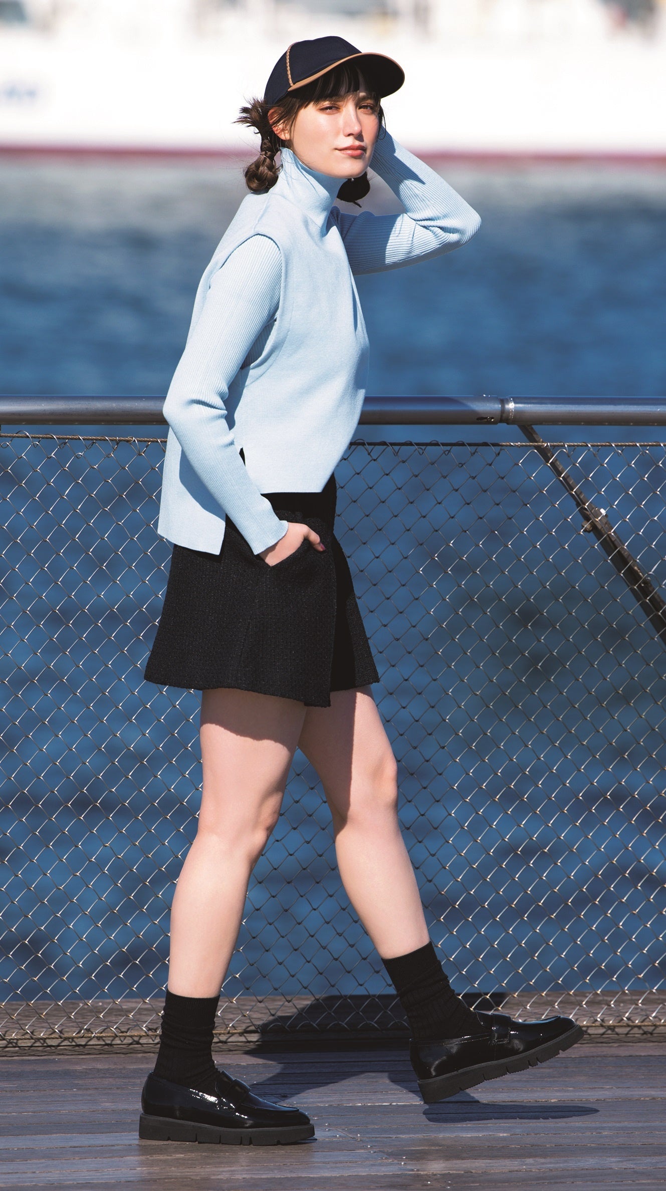 灰原 哀のショーパンスタイルを着こなすトラウデン直美