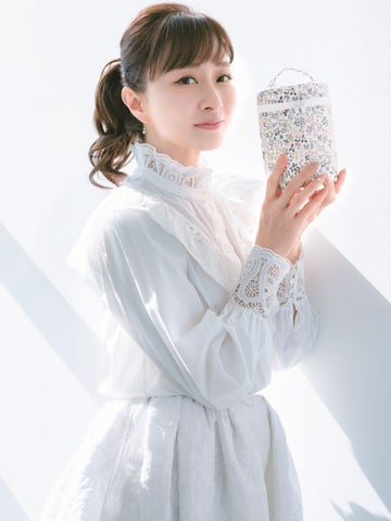 土屋太鳳、産後初の雑誌撮影は美容誌『美的』3月号!! 特別付録は人気美容家・石井美保さん監修の大容量オリジナルバニティポーチ&コスメデコルテ最新美白セット 土屋太鳳、産後初の雑誌撮影は美容誌『美的』3月号!! 特別付録は人気美容家・石井美保さん監修の大容量オリジナルバニティポーチ&コスメデコルテ最新美白セット