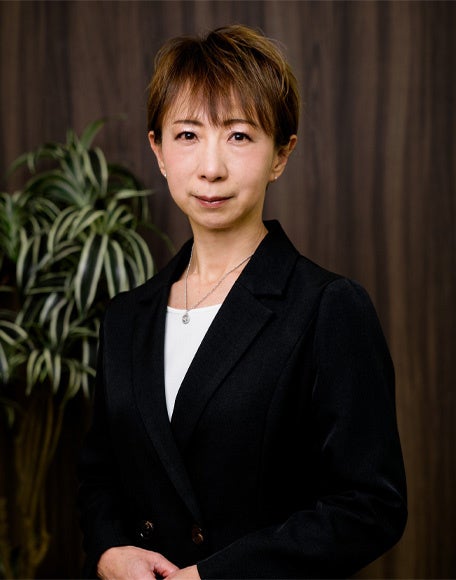 木村真有子氏