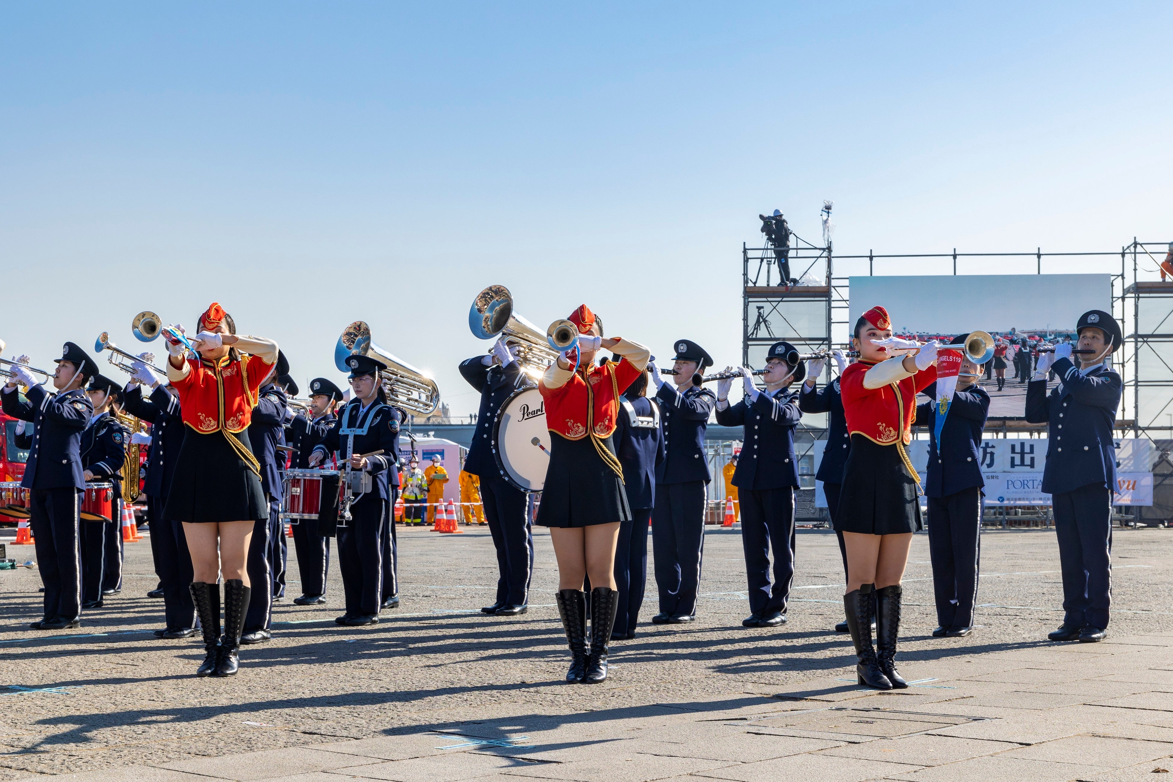 消防音楽隊ドリル演技