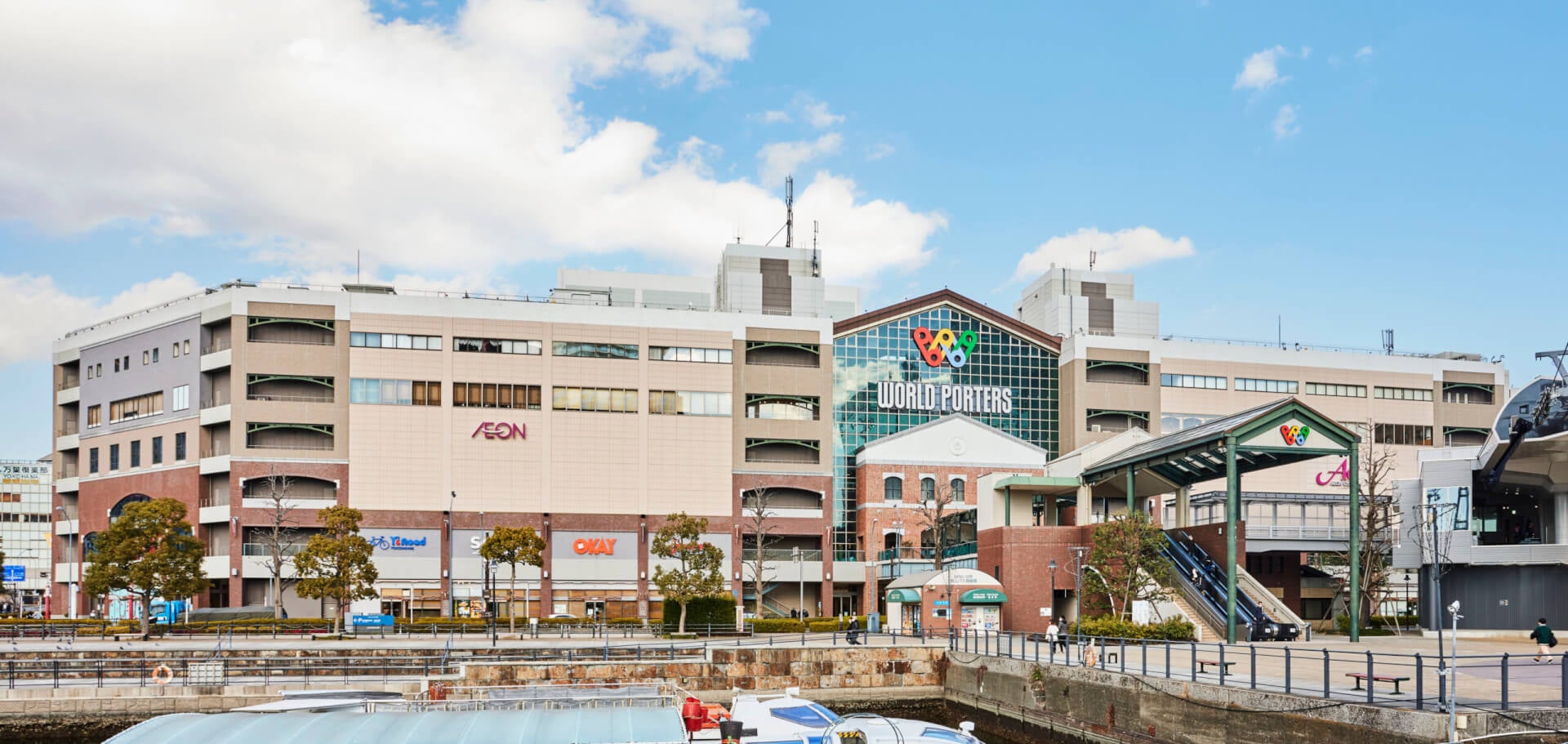 横浜ワールドポーターズ