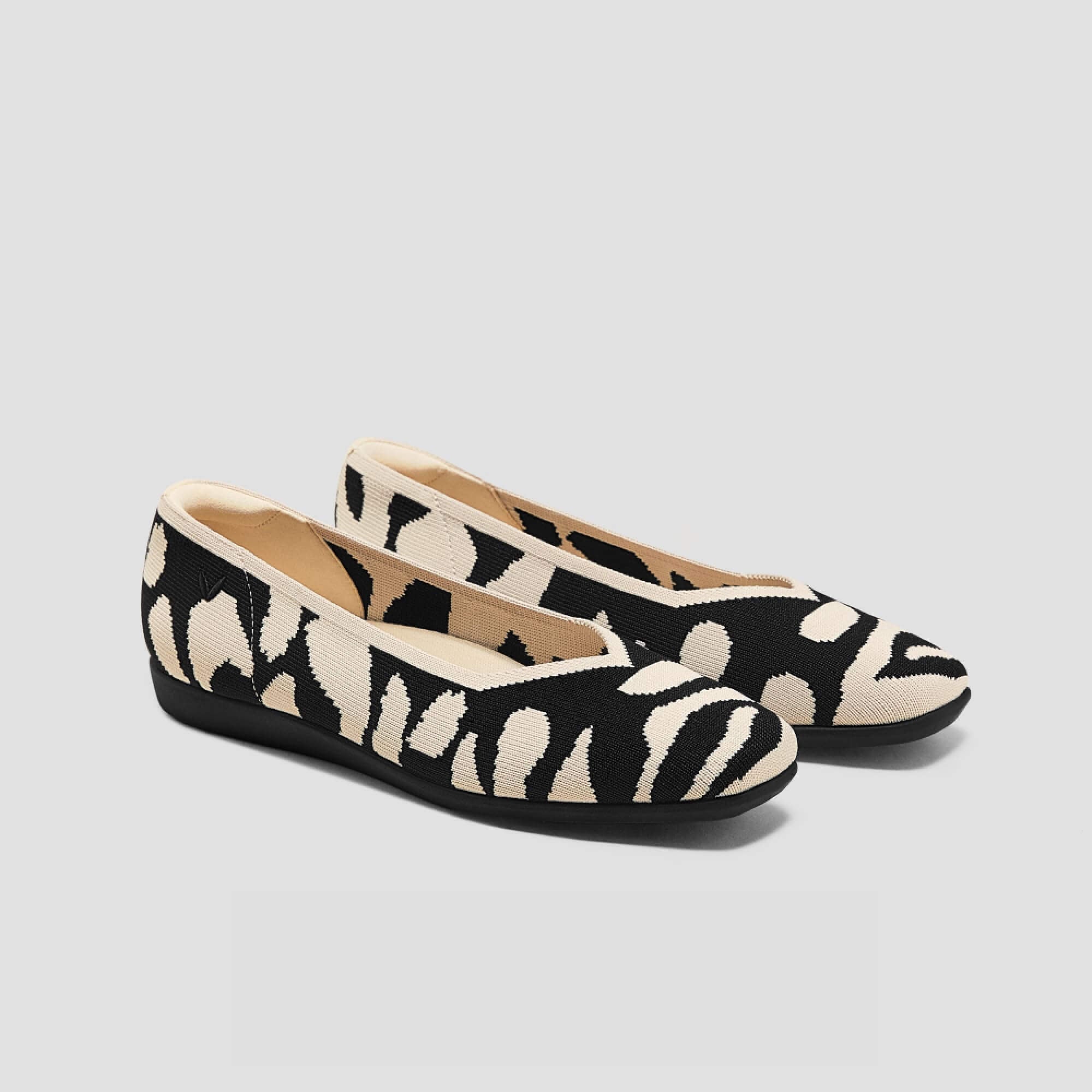 エコフレンドリーでスタイリッシュなシューズブランド「VIVAIA」大人気