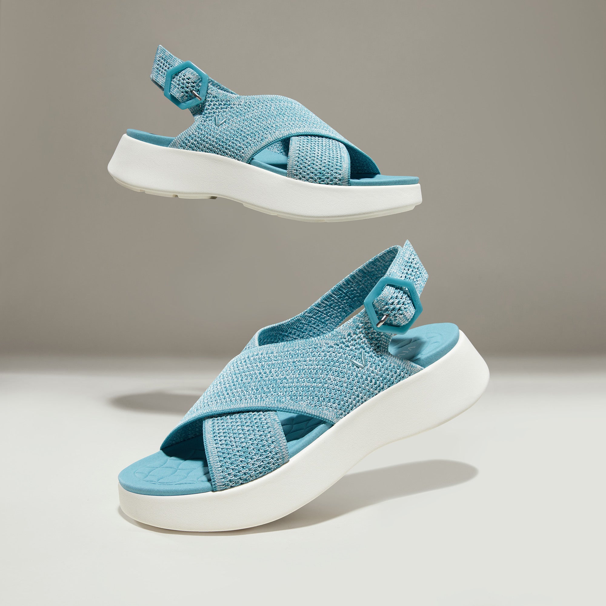 エコフレンドリーでスタイリッシュなシューズブランド「VIVAIA」夏に大