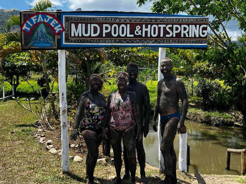 クレジット：ティファジェック泥温泉