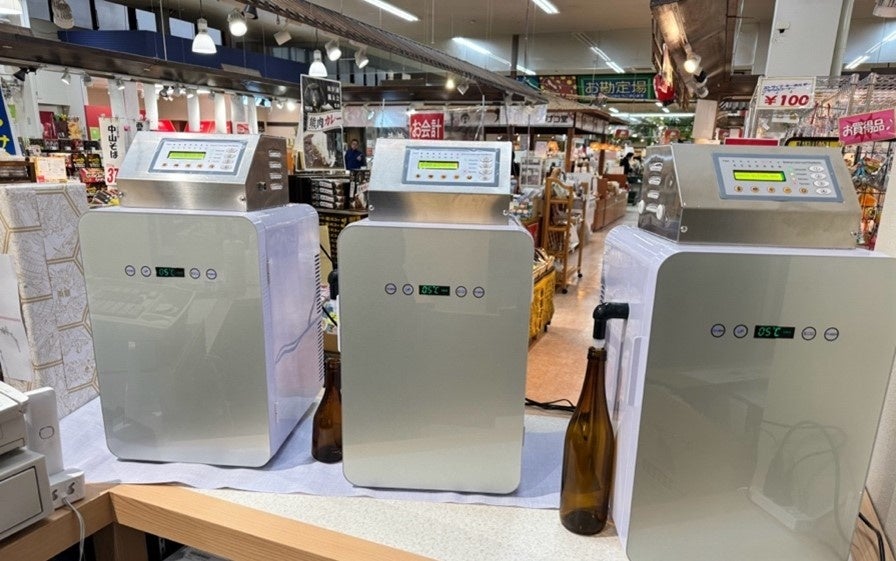 △真空サーバー「shin-ku server」の設置の様子