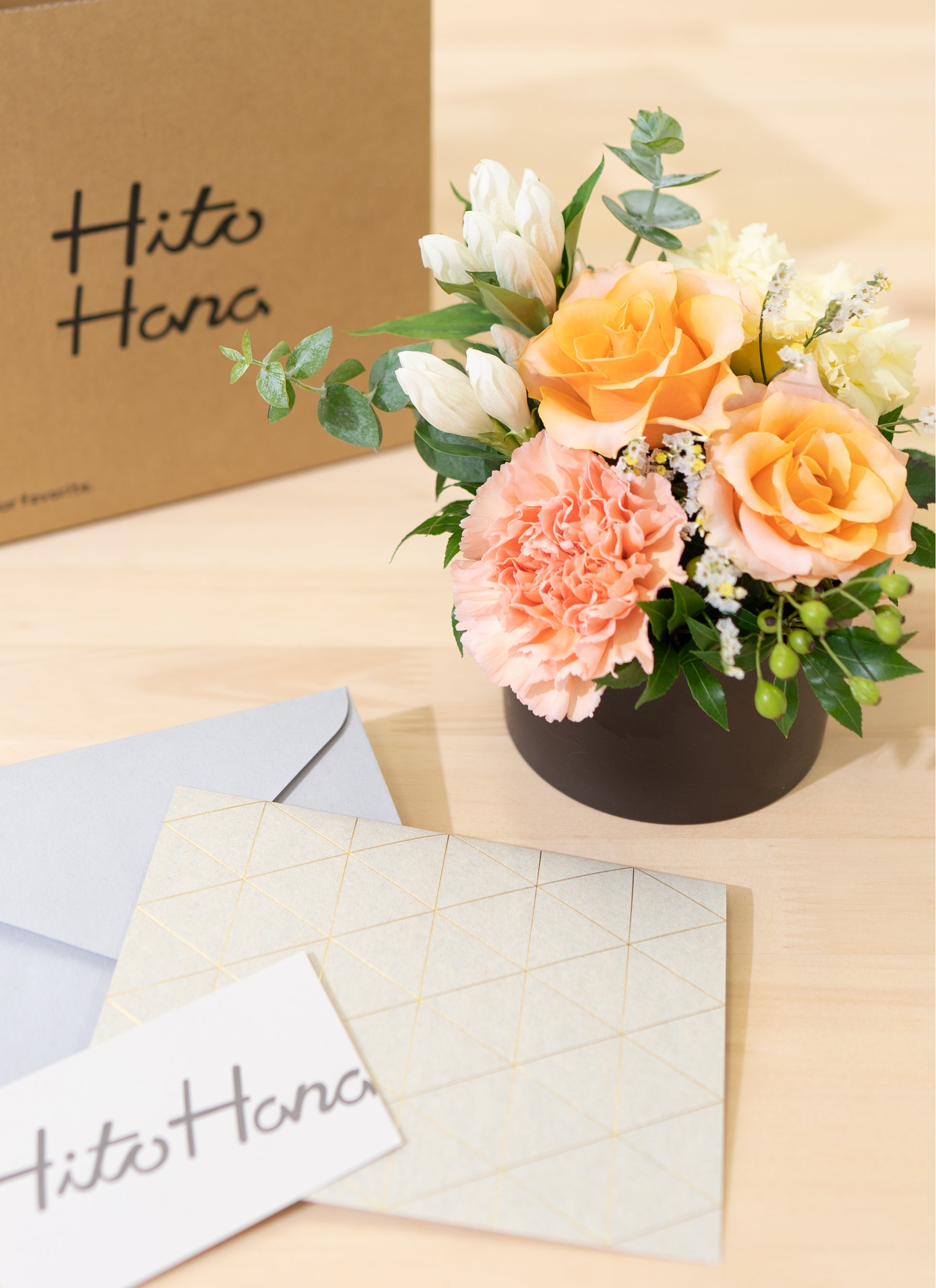 【敬老の日限定】バラとリンドウのアレンジメント オレンジ（送料無料）