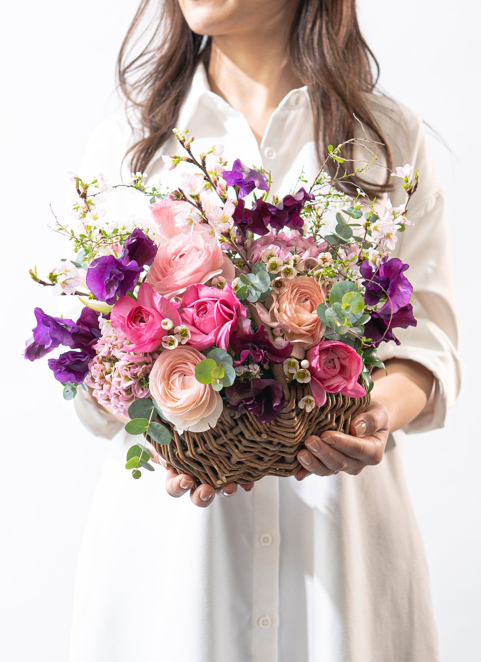 春のアレンジメント  ラナンキュラス ピンク S