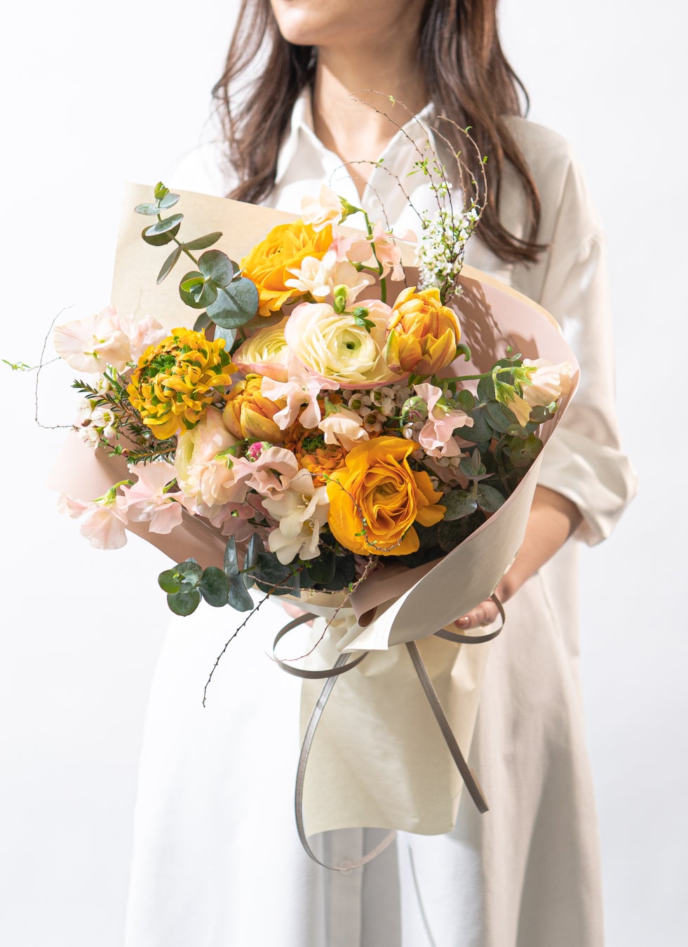 春の花束 ラナンキュラス オレンジ M