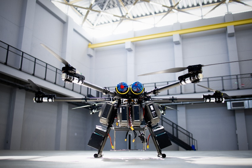 ※水素燃料電池＋Lipoバッテリーを搭載したHybridドローン機体